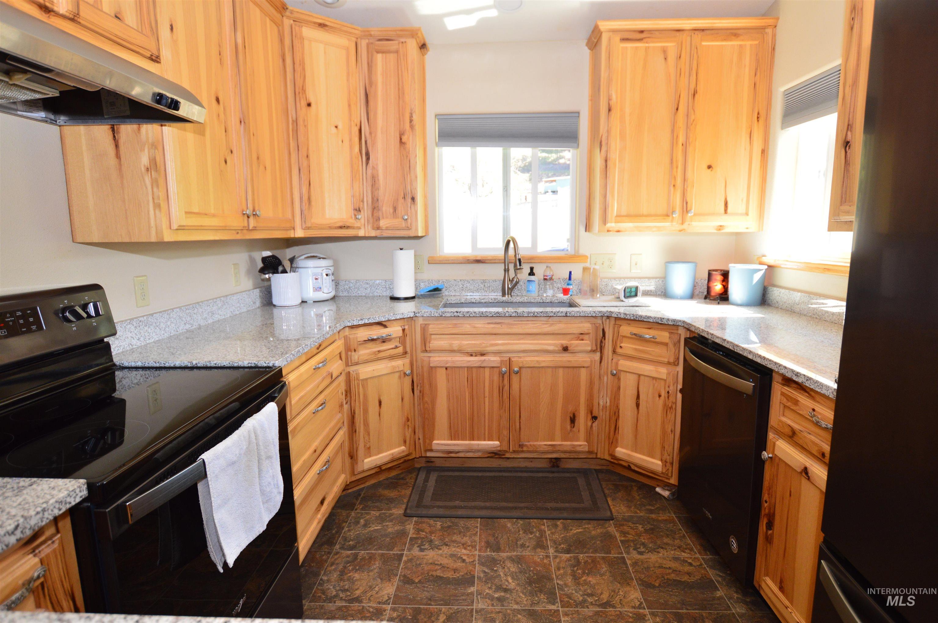 268 Mattoon Rd Property Photo 15