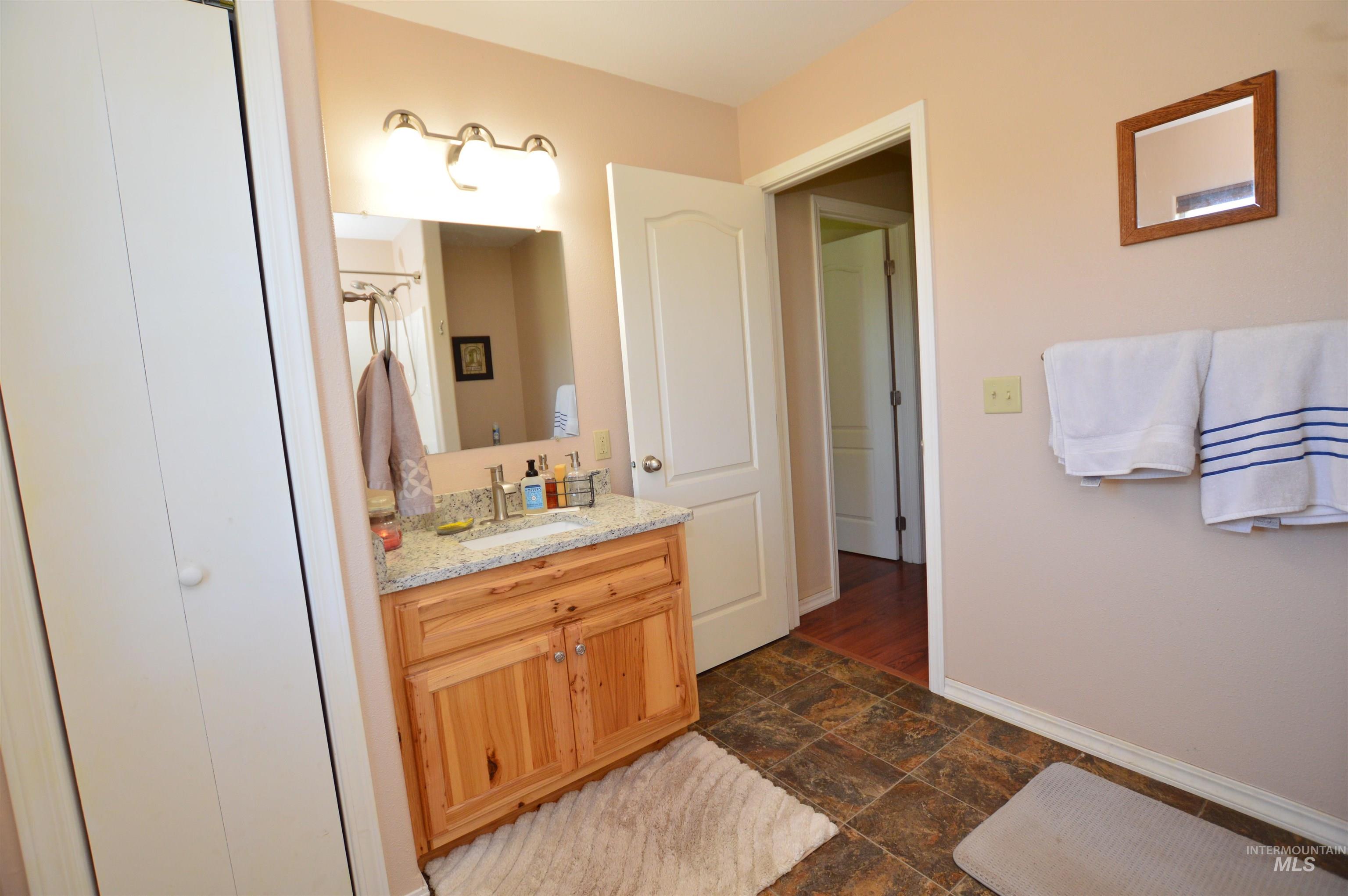 268 Mattoon Rd Property Photo 23