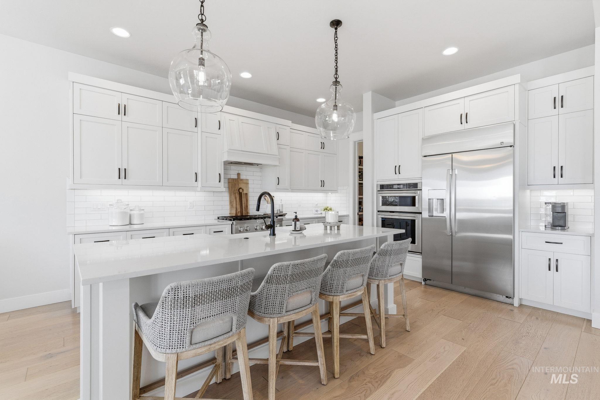 7703 W Corinthia St Property Photo 12