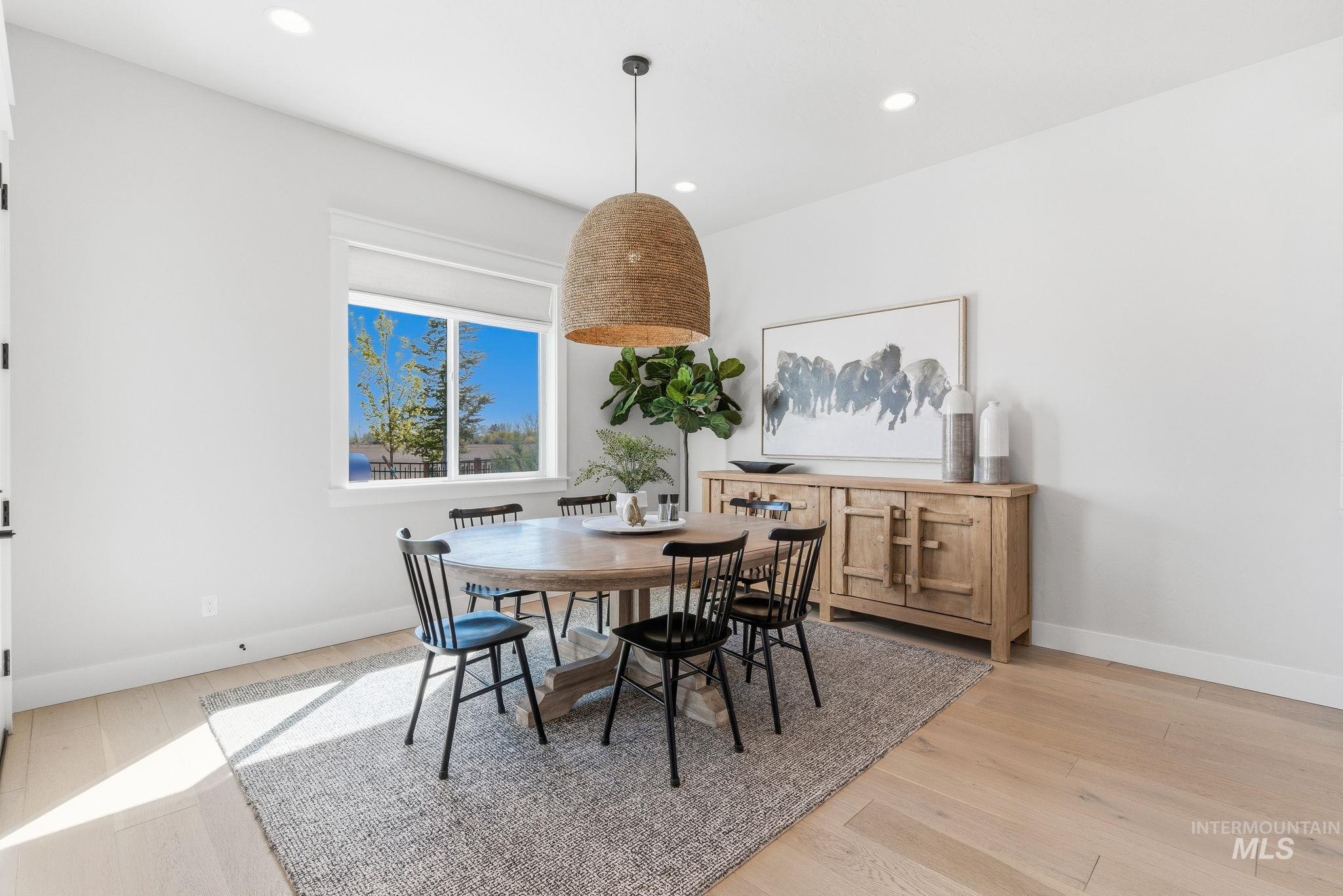 7703 W Corinthia St Property Photo 15