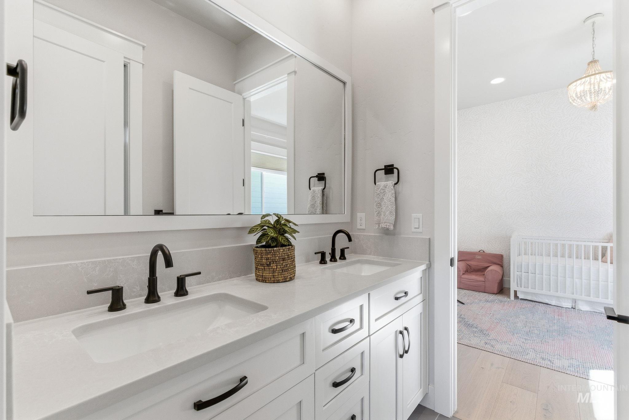 7703 W Corinthia St Property Photo 28