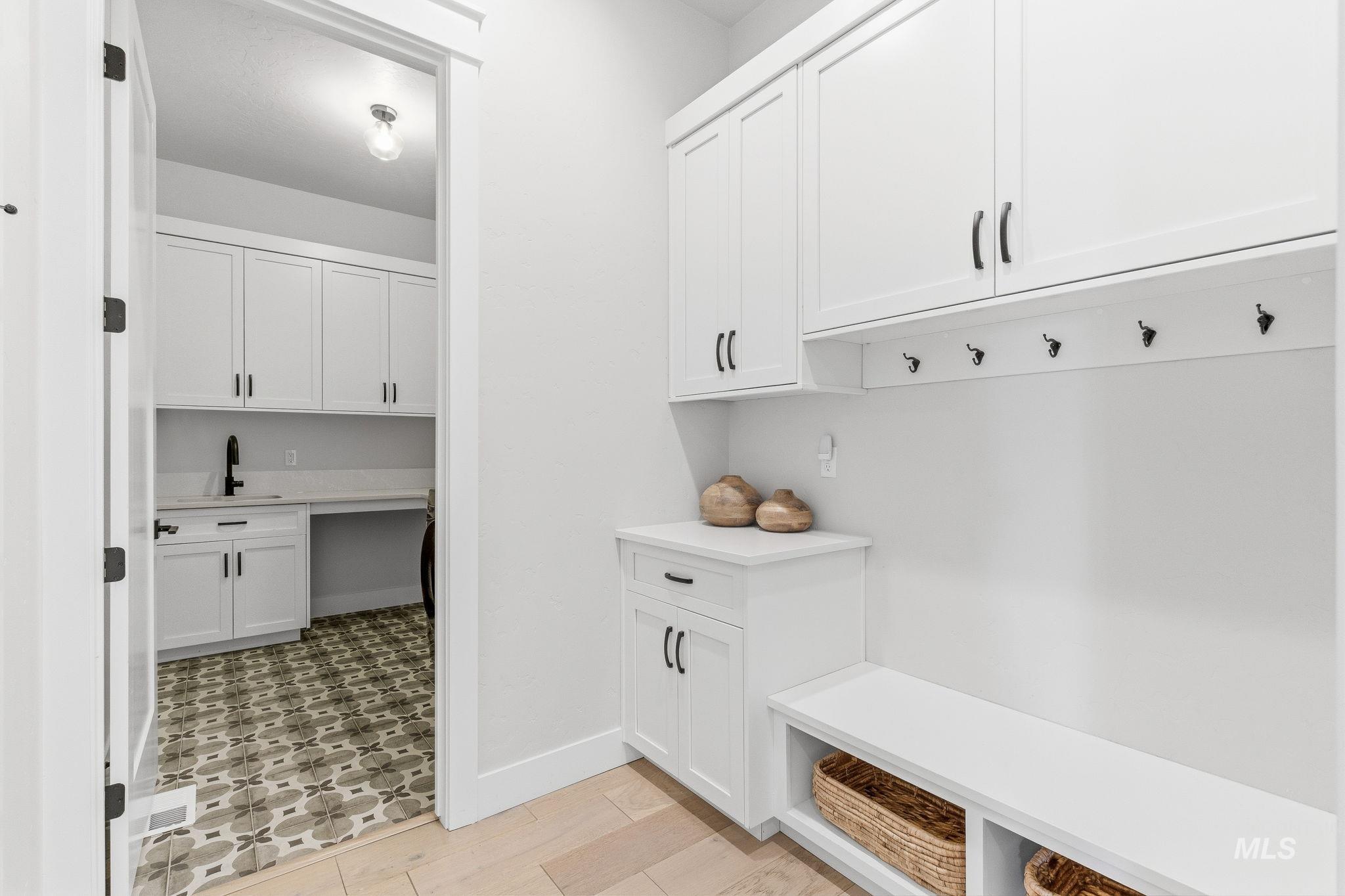 7703 W Corinthia St Property Photo 29