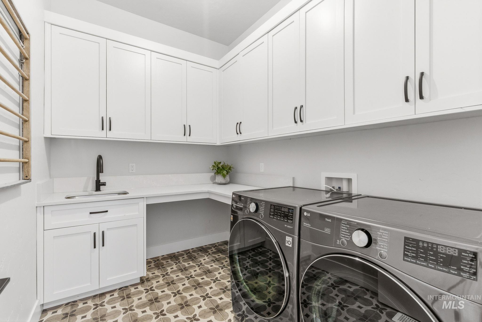 7703 W Corinthia St Property Photo 30