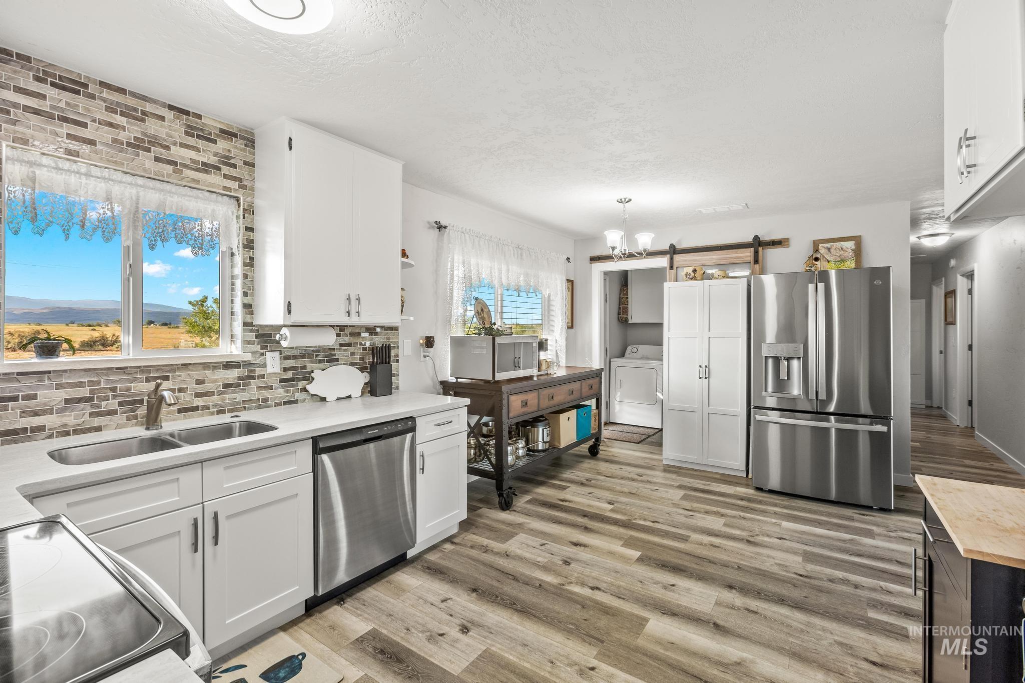 2208 Keithley Creek Rd Property Photo 15