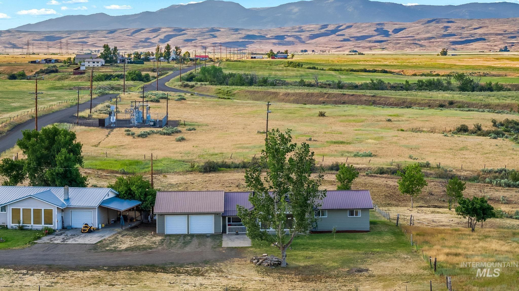 2208 Keithley Creek Rd Property Photo 41