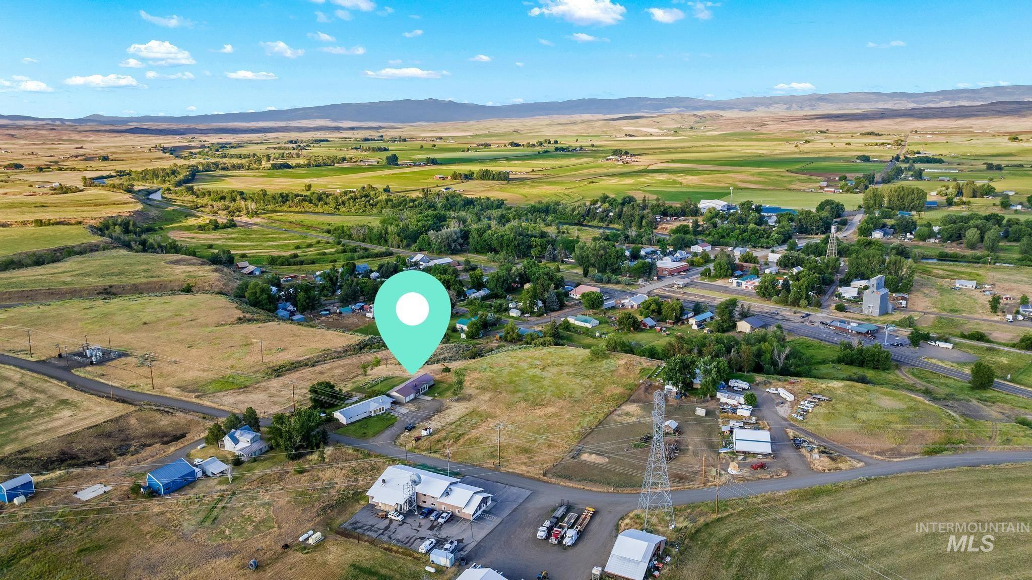 2208 Keithley Creek Rd Property Photo 42