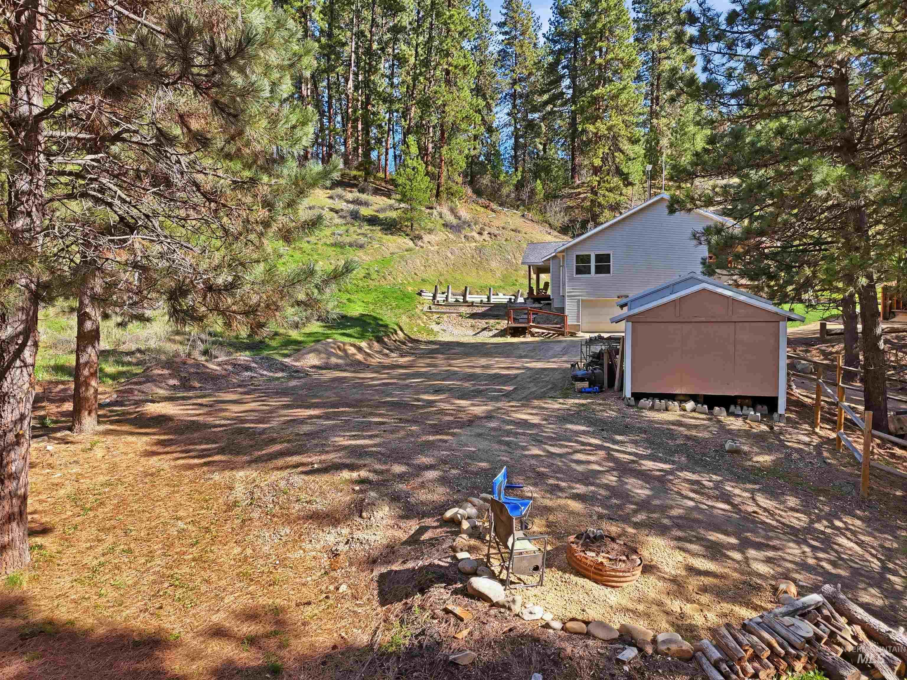 95 Johnson Creek Rd Property Photo 5