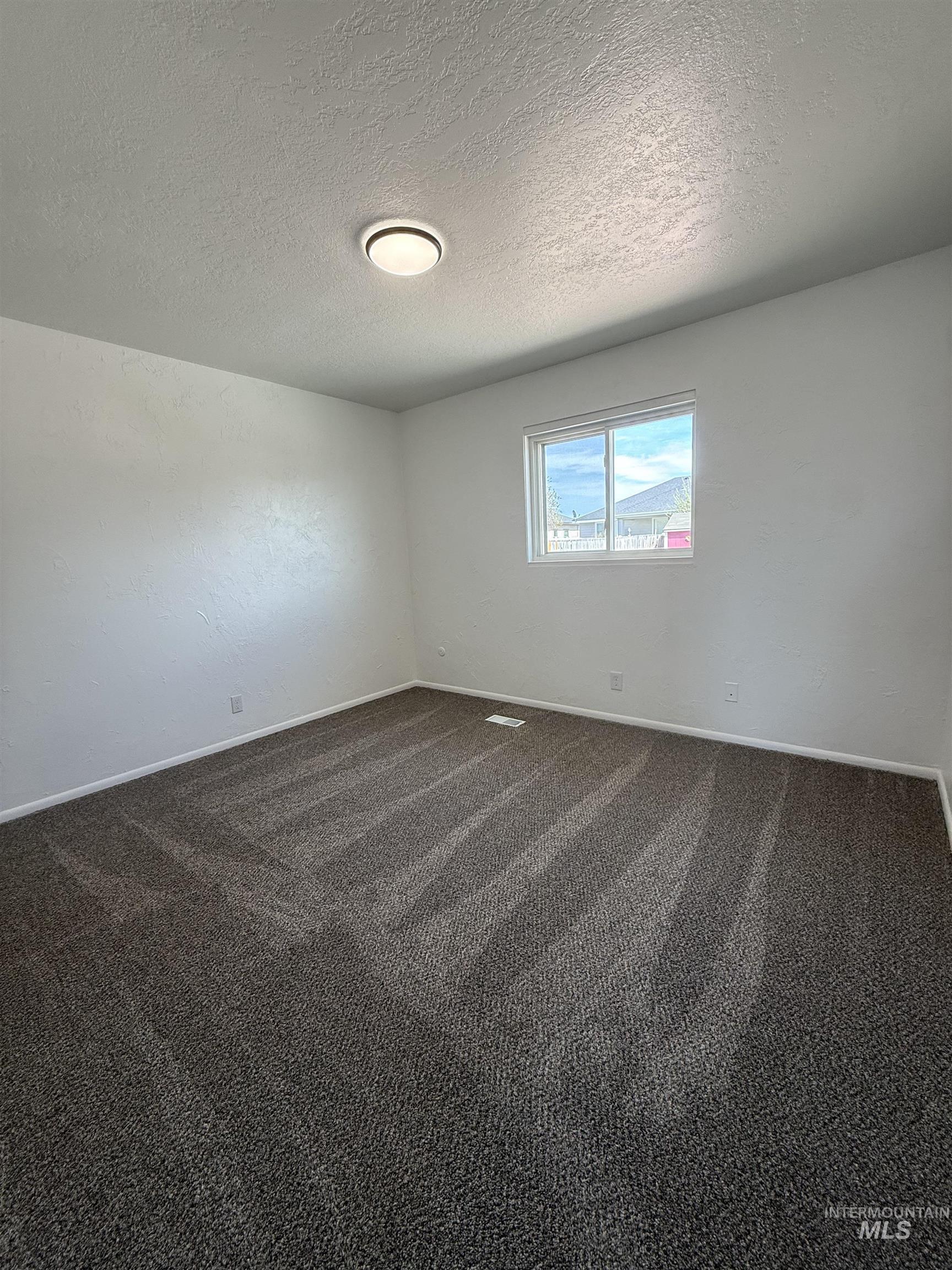 709 Locust Property Photo 12