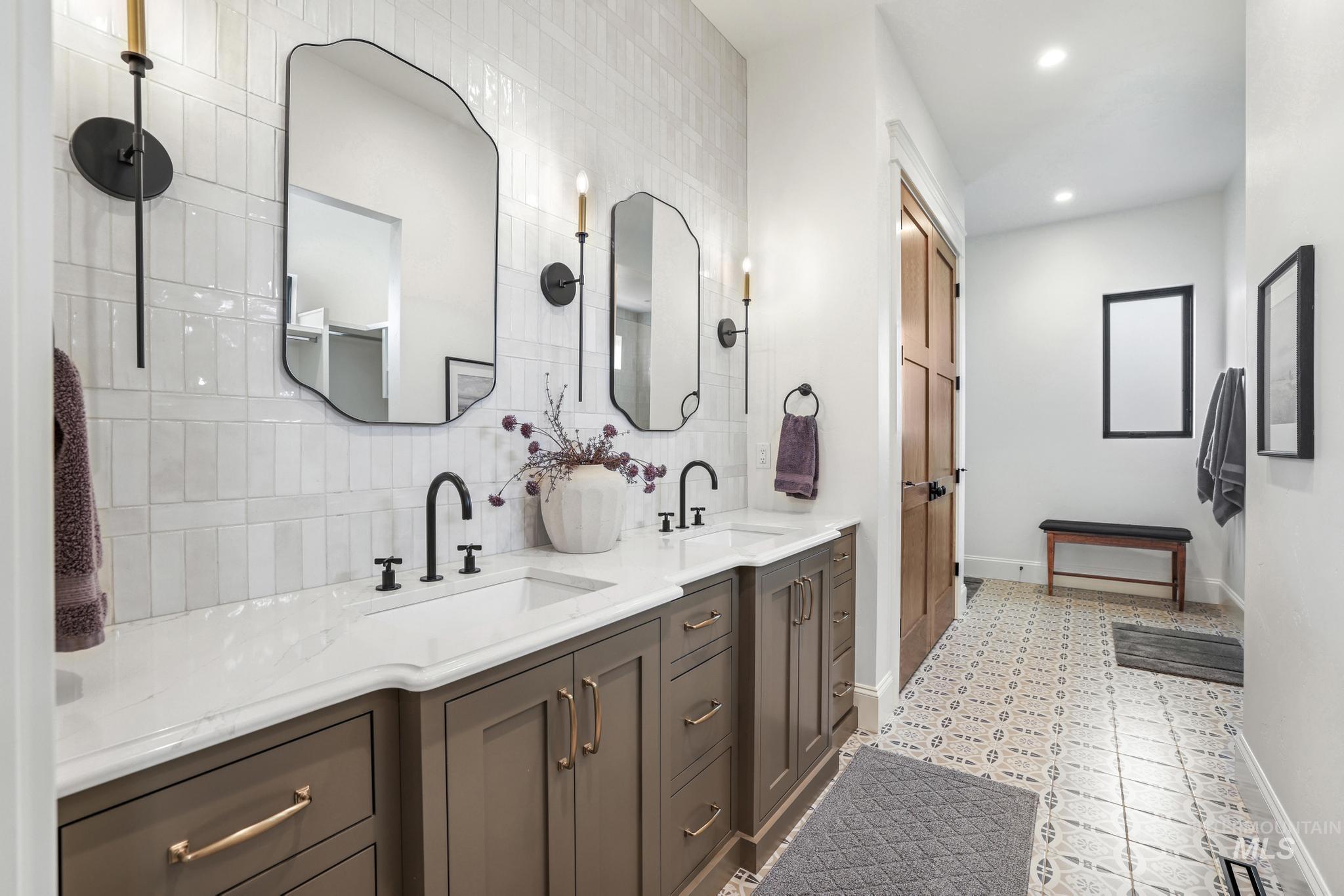 4255 N 2754 E Property Photo 32
