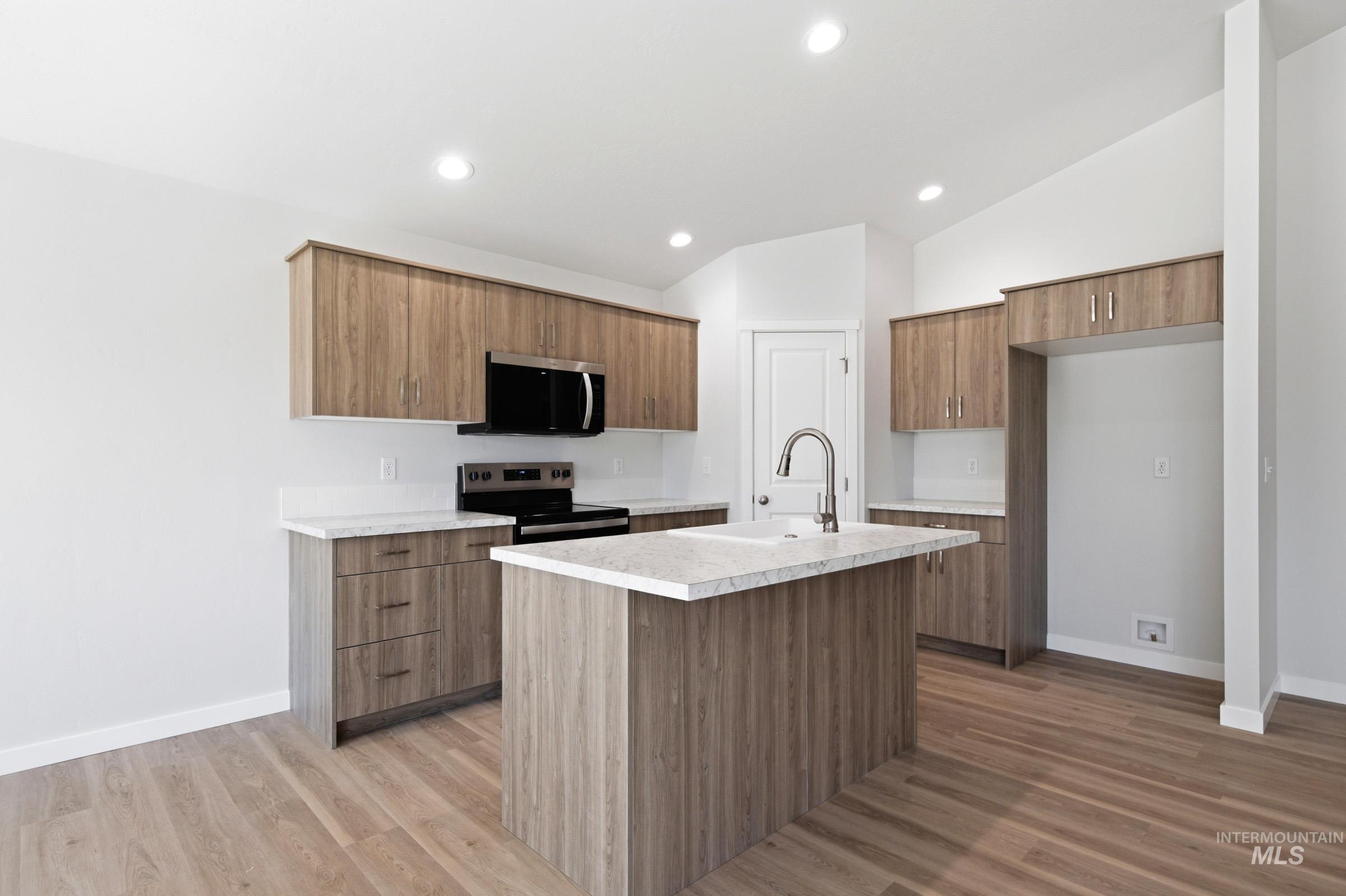 511 Pine St Property Photo 5