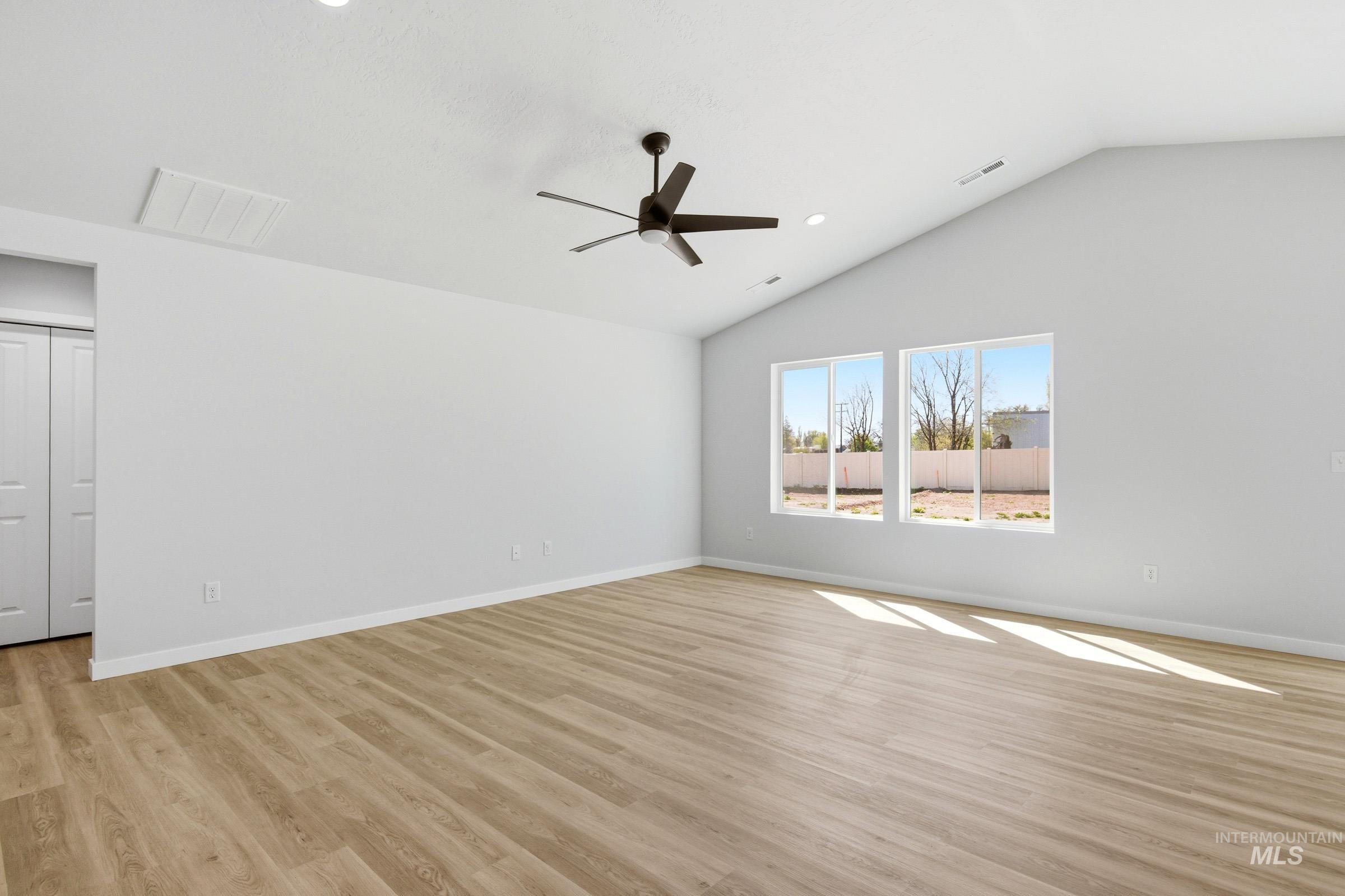 511 Pine St Property Photo 10