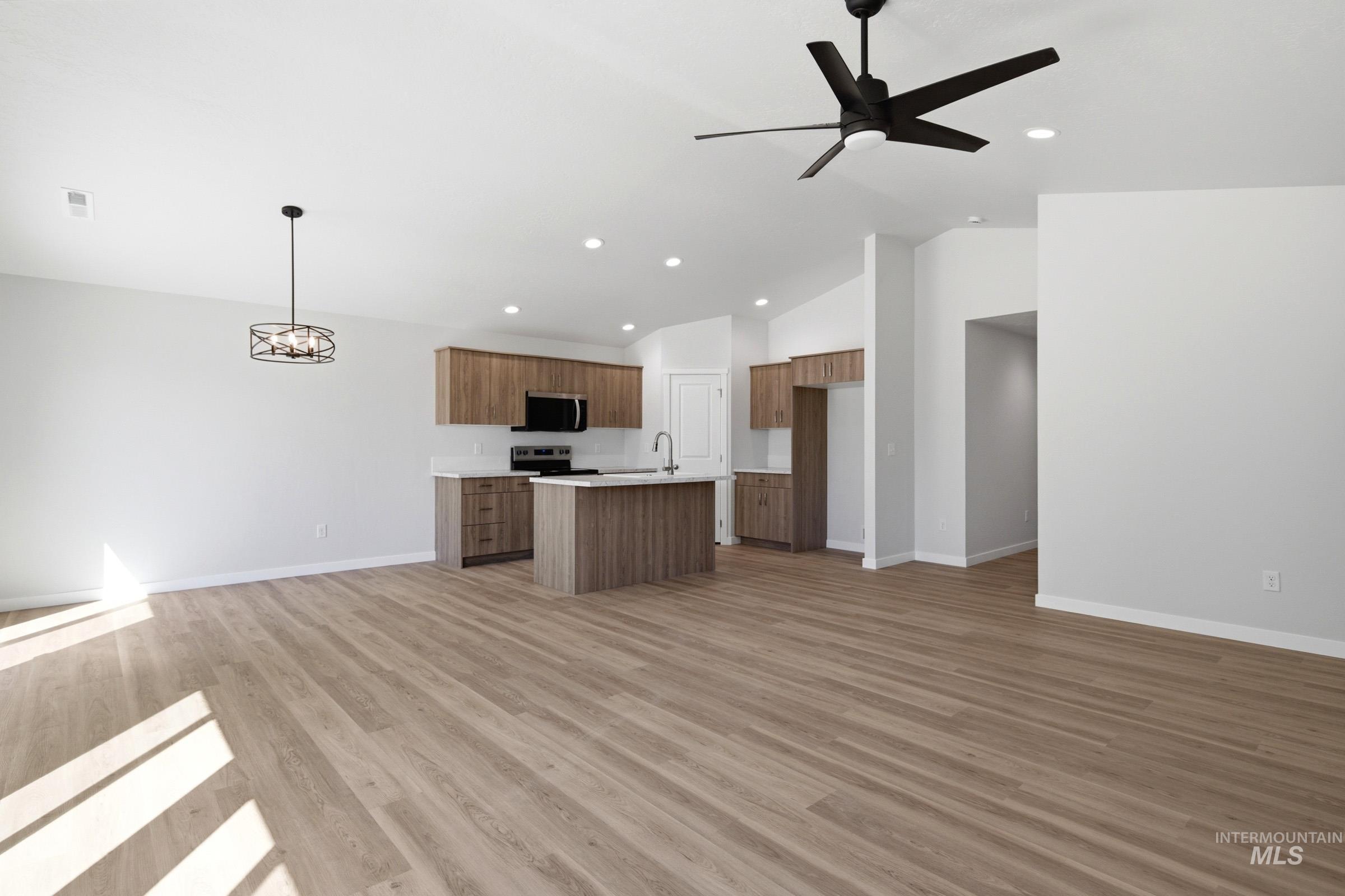 511 Pine St Property Photo 12