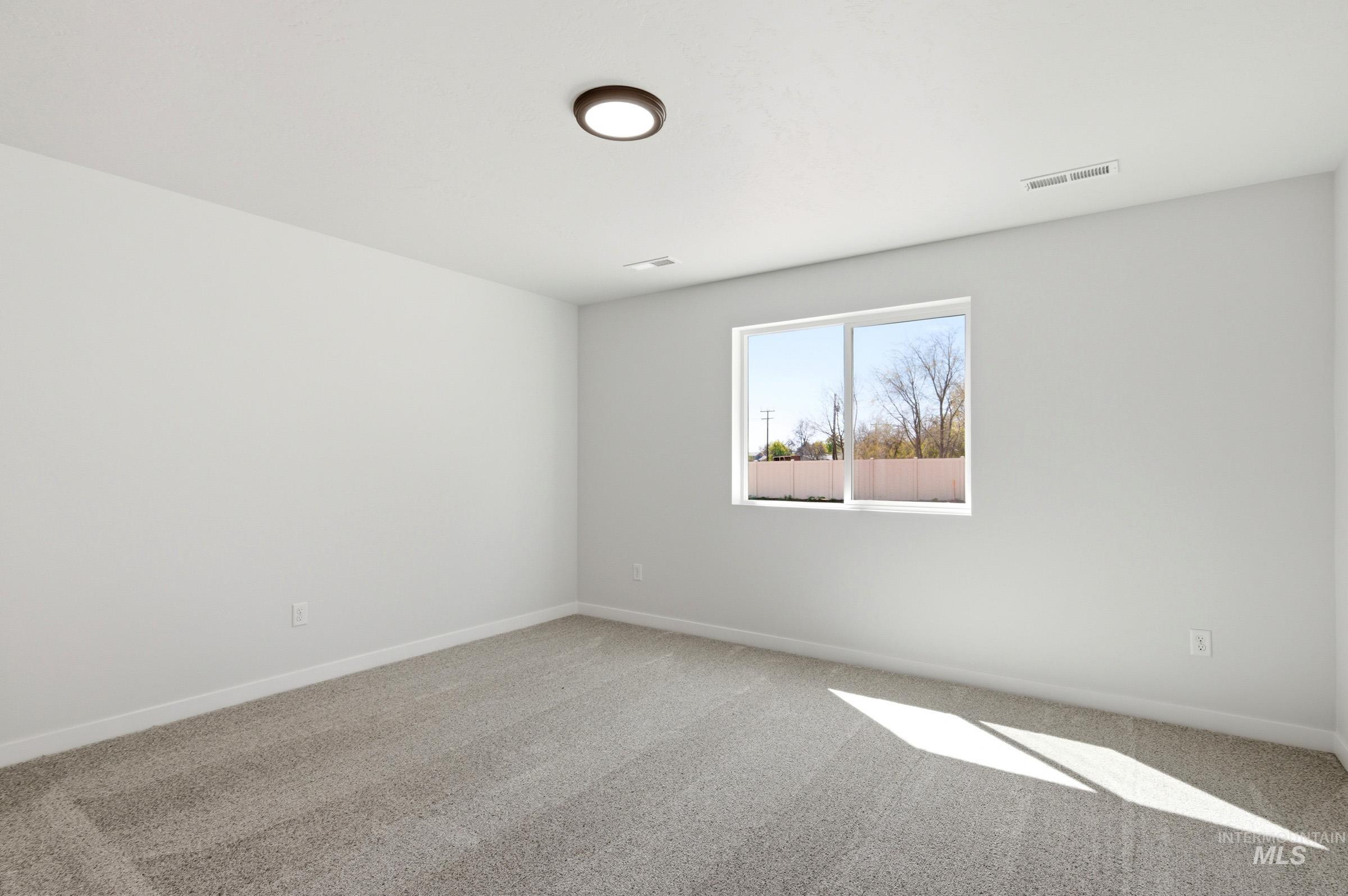 511 Pine St Property Photo 17