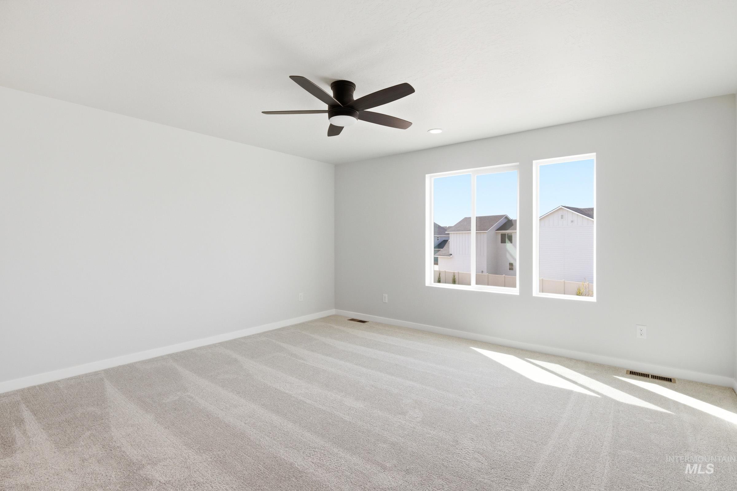 4290 N Camp Creek Ave Property Photo 11