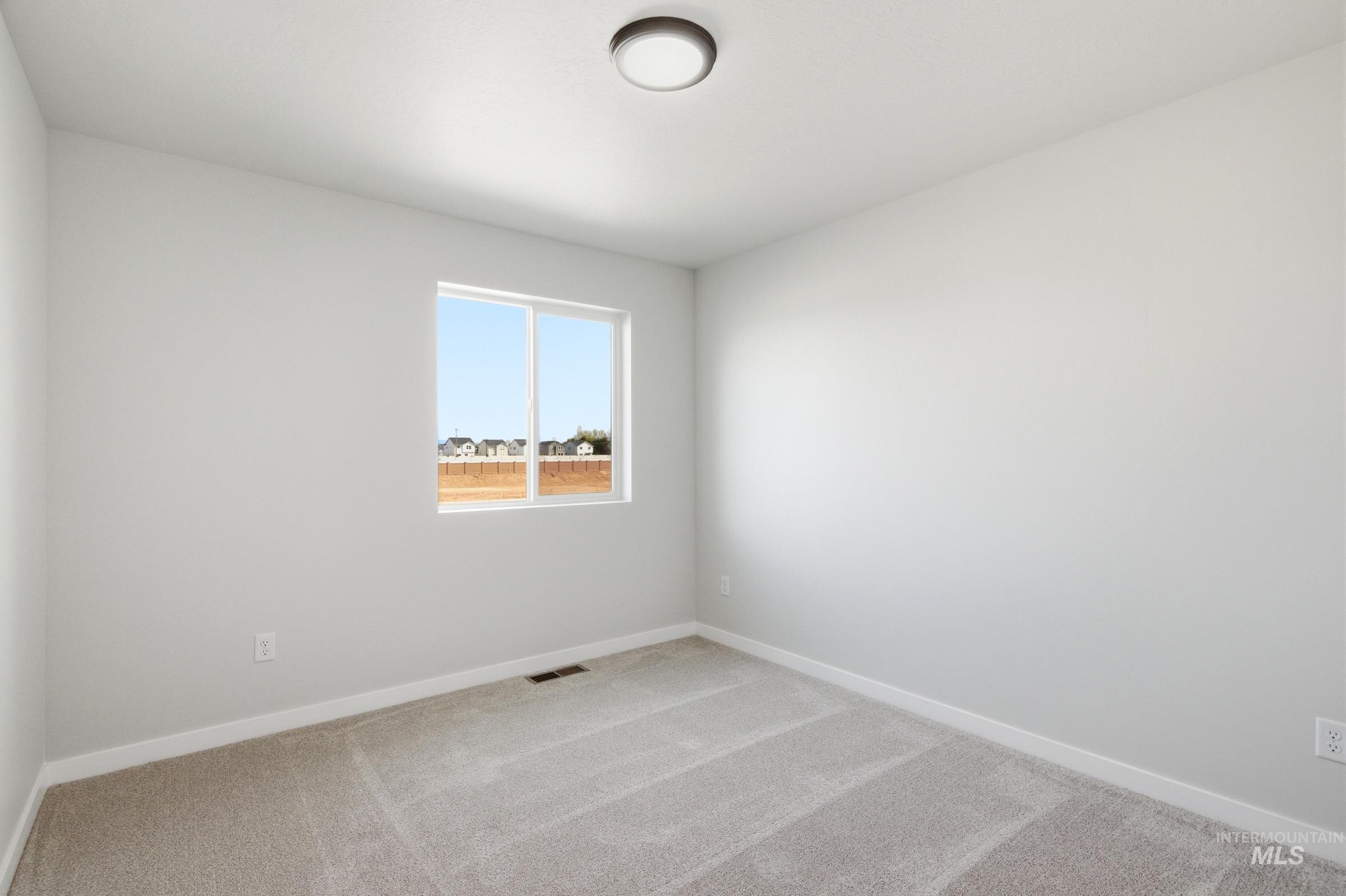 4290 N Camp Creek Ave Property Photo 17