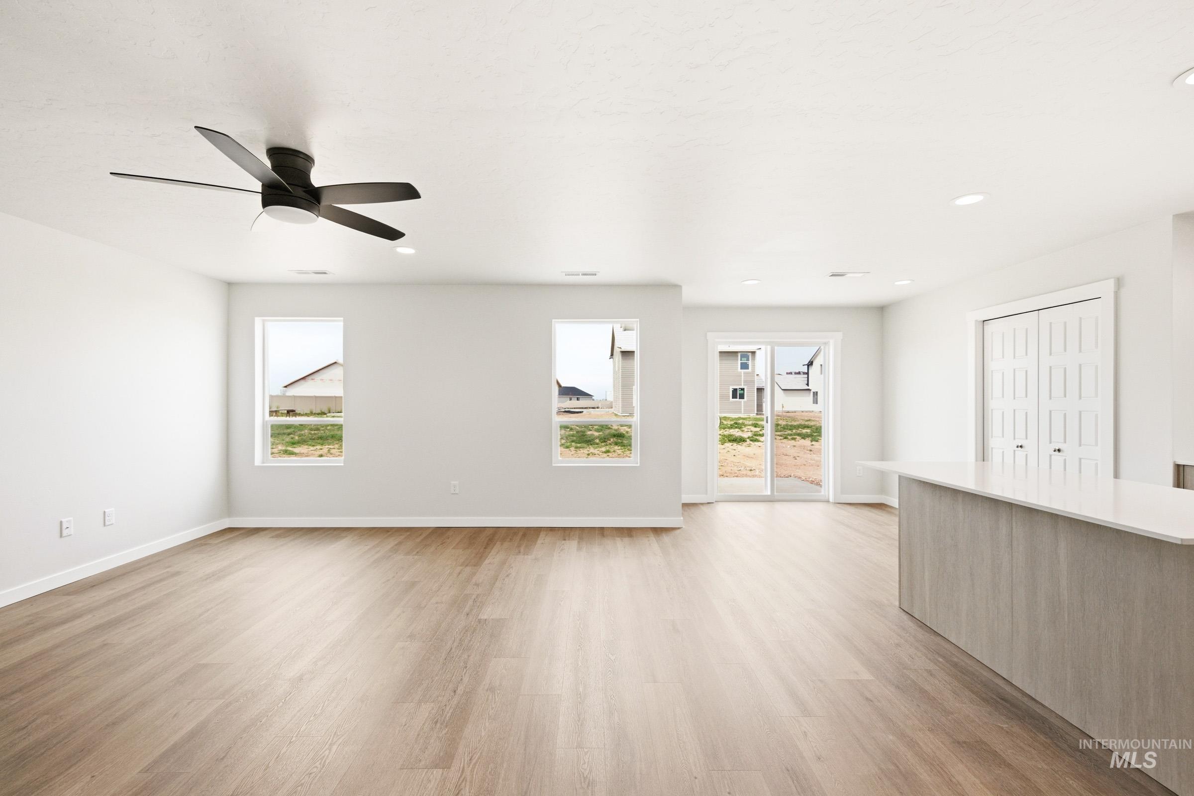 5240 E Open Canyon Dr Property Photo 6