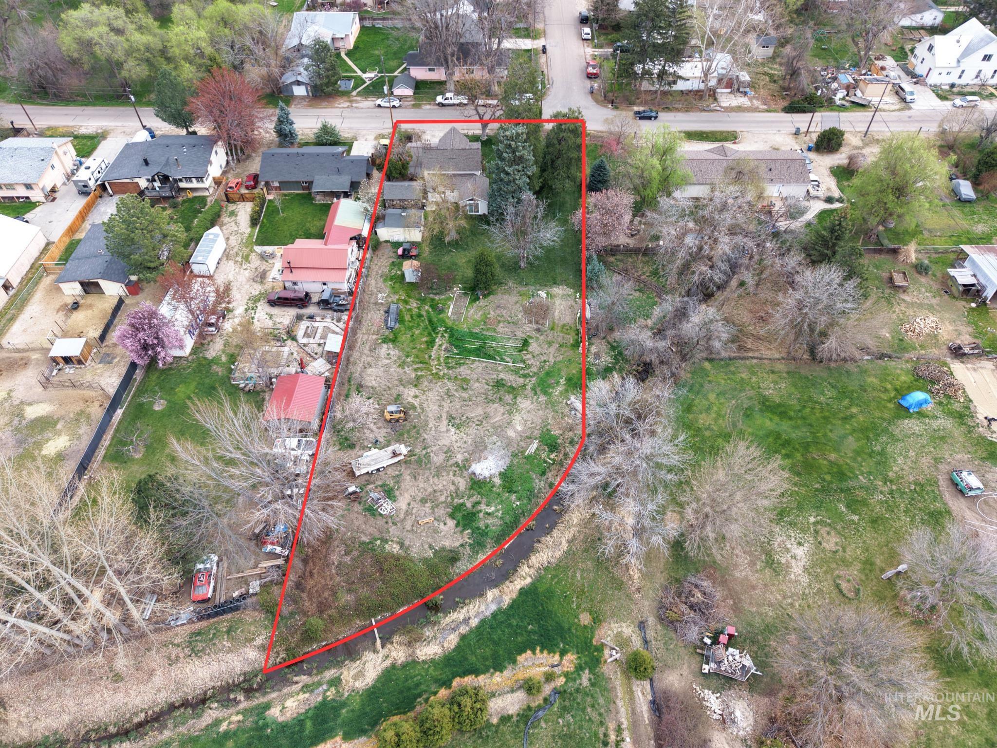 221 N Union St. Property Photo 2