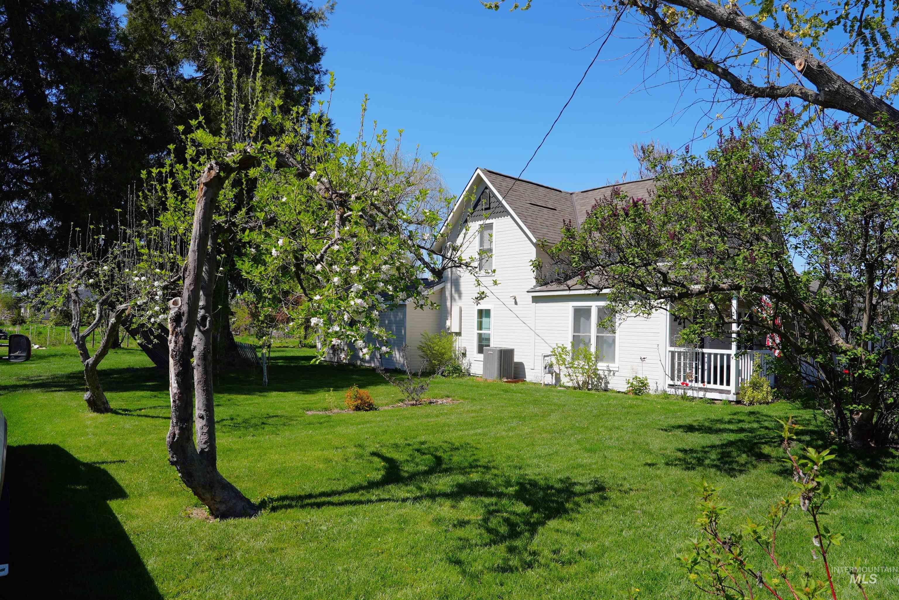 221 N Union St. Property Photo 11