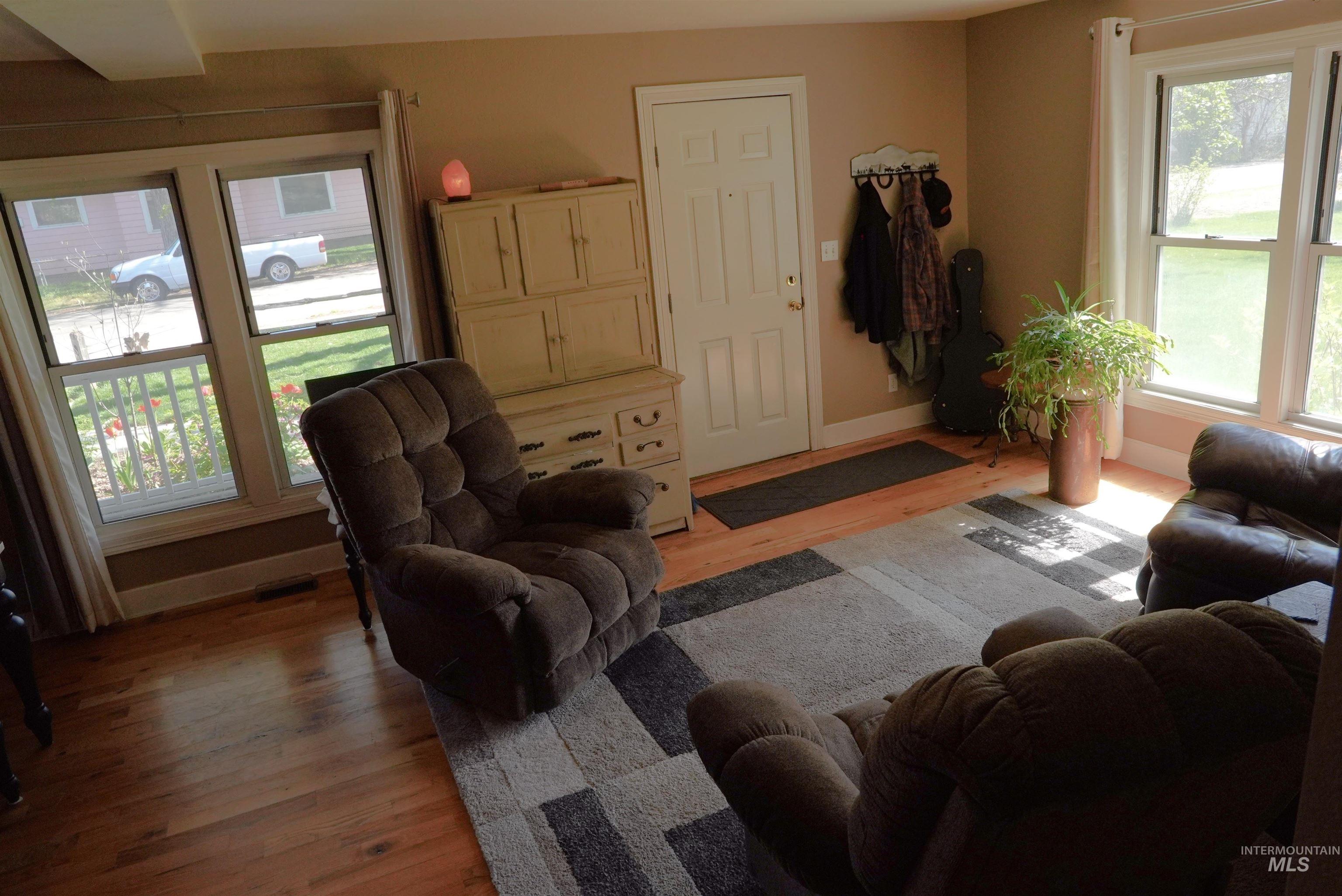 221 N Union St. Property Photo 13