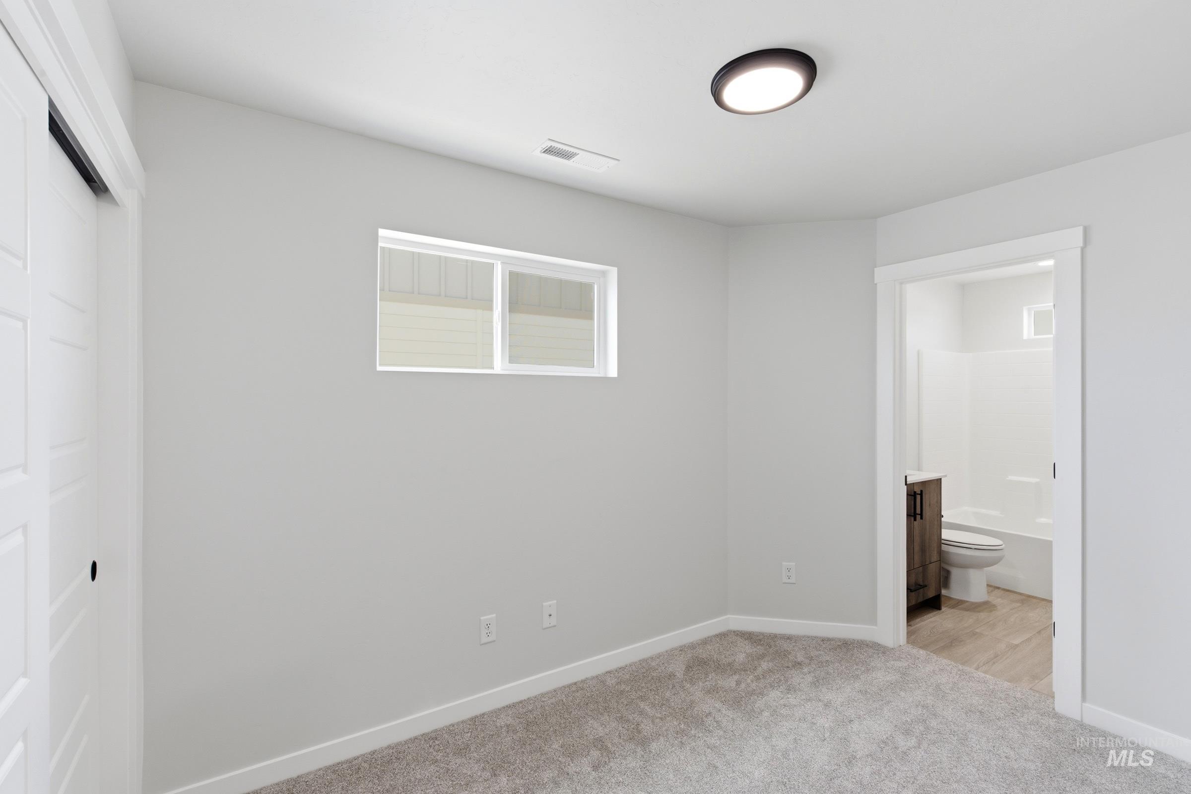 2138 S Border Way Property Photo 15