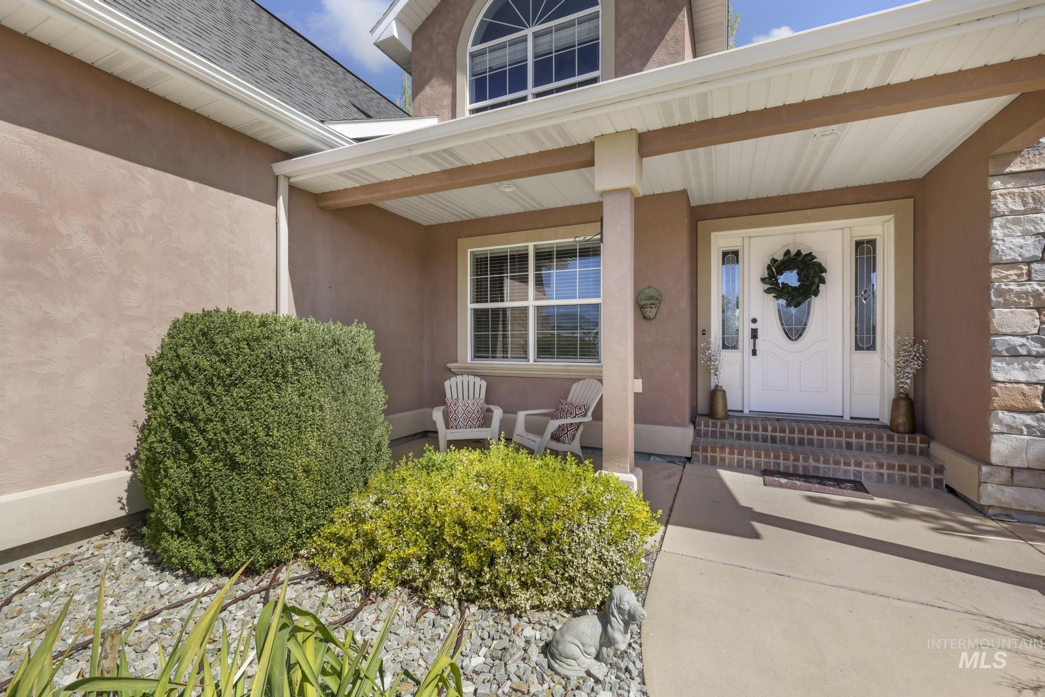 1111 Cole St Property Photo 4