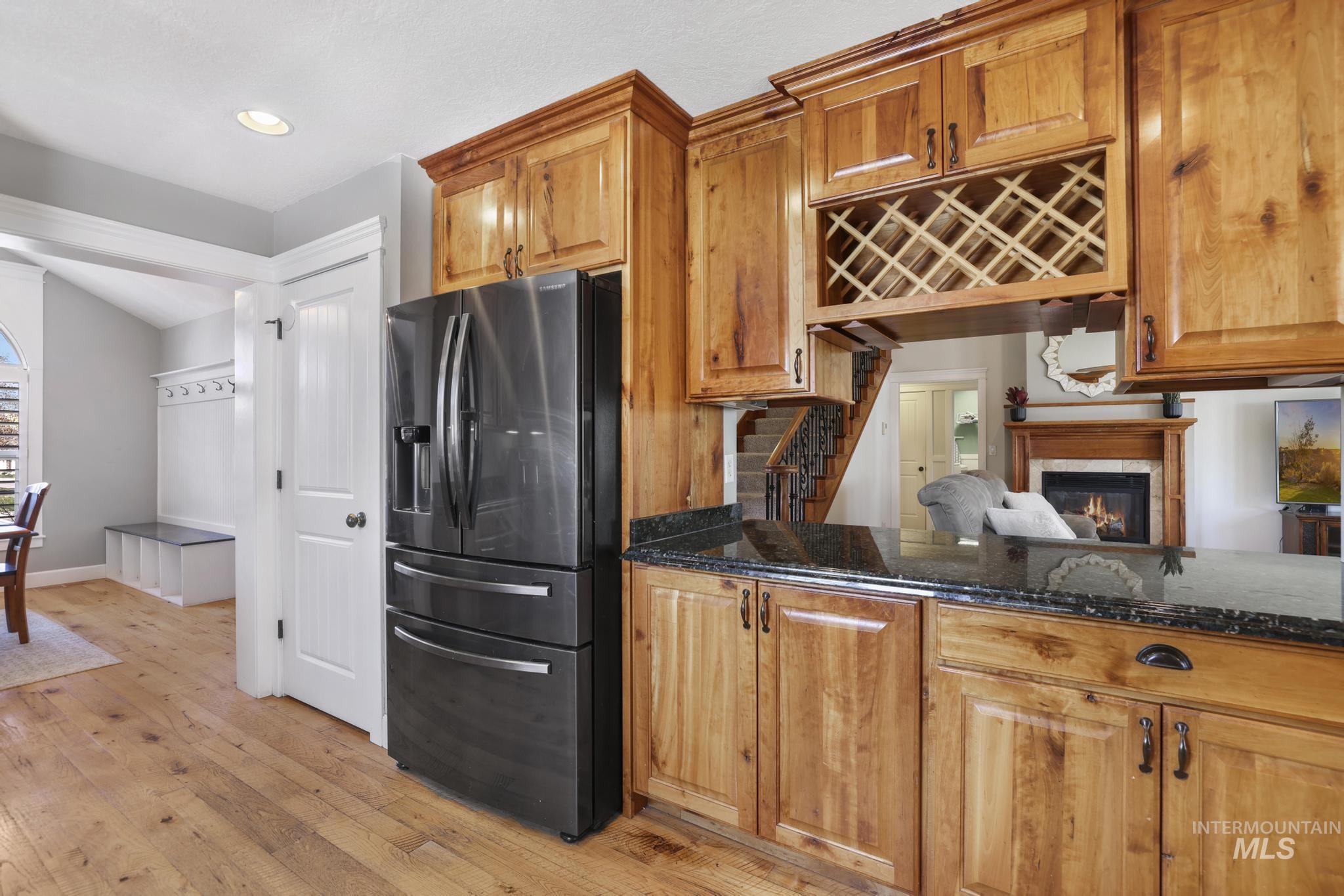 1111 Cole St Property Photo 14