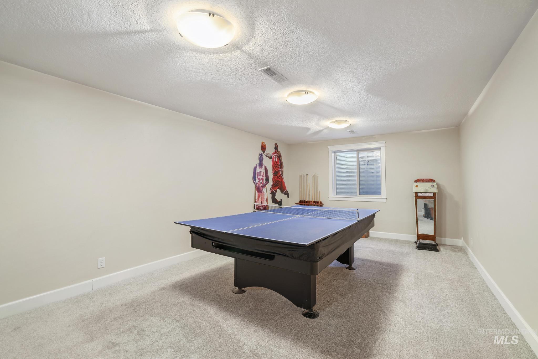1111 Cole St Property Photo 33
