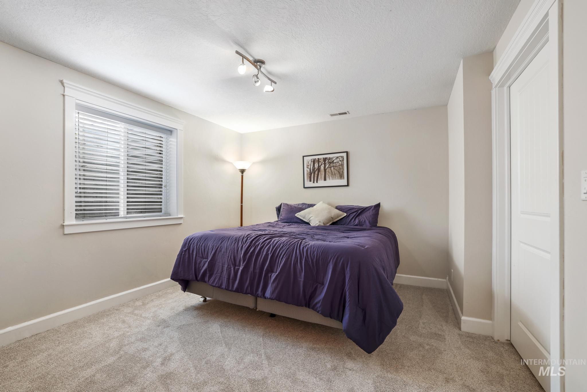 1111 Cole St Property Photo 38