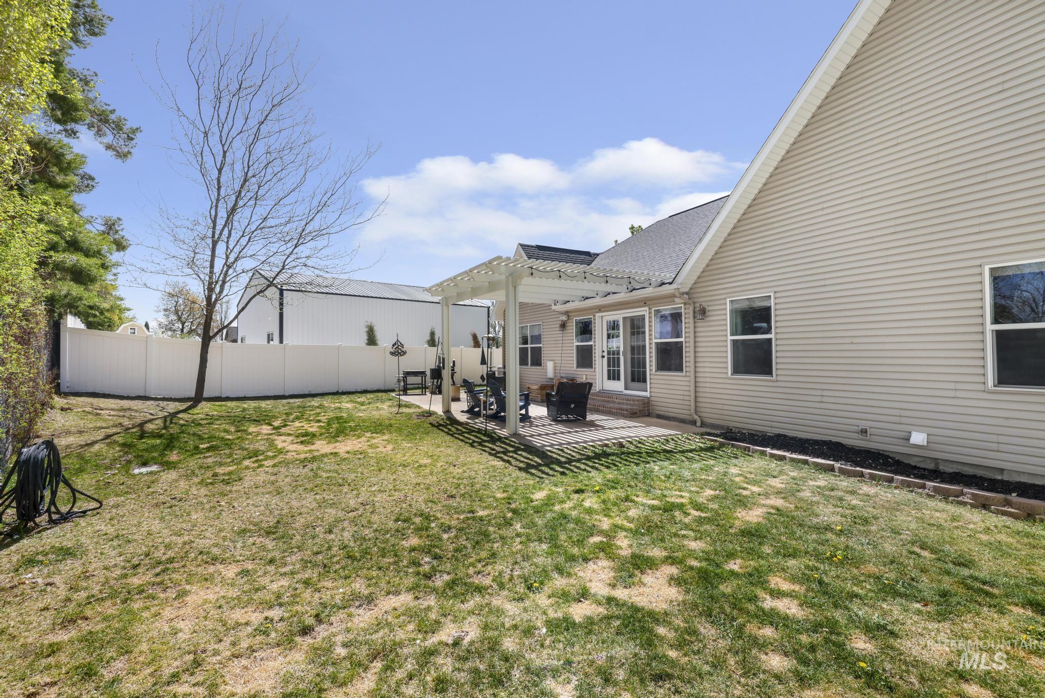 1111 Cole St Property Photo 41