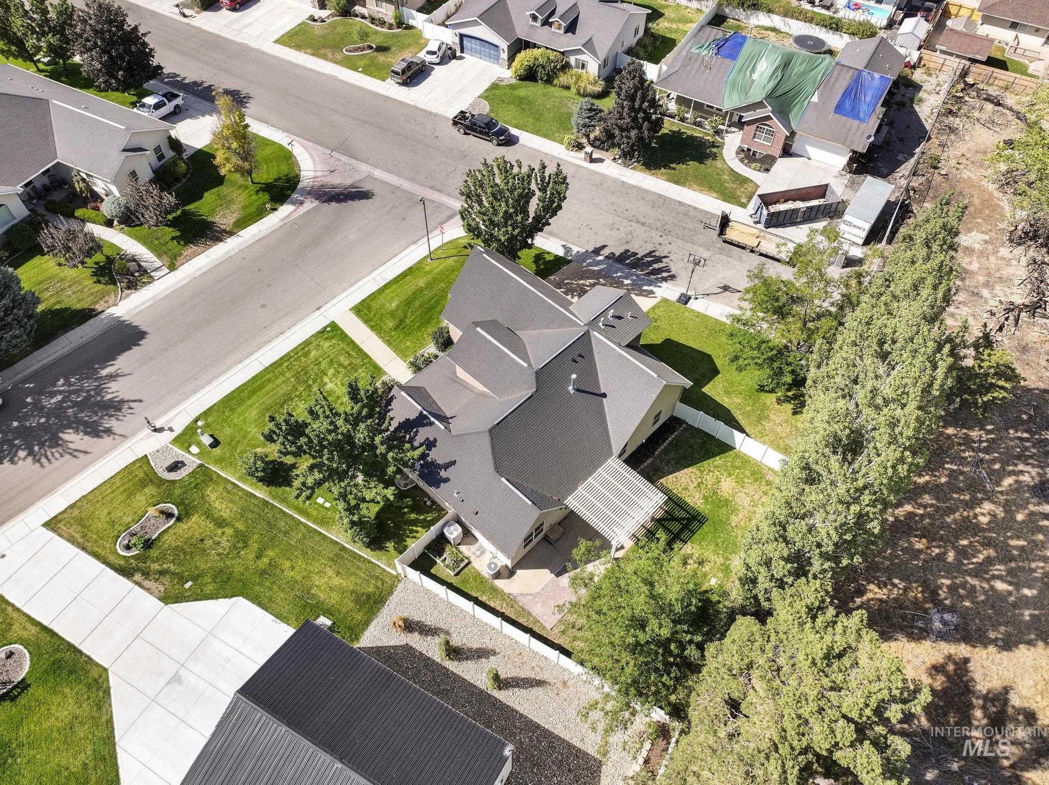 1111 Cole St Property Photo 44