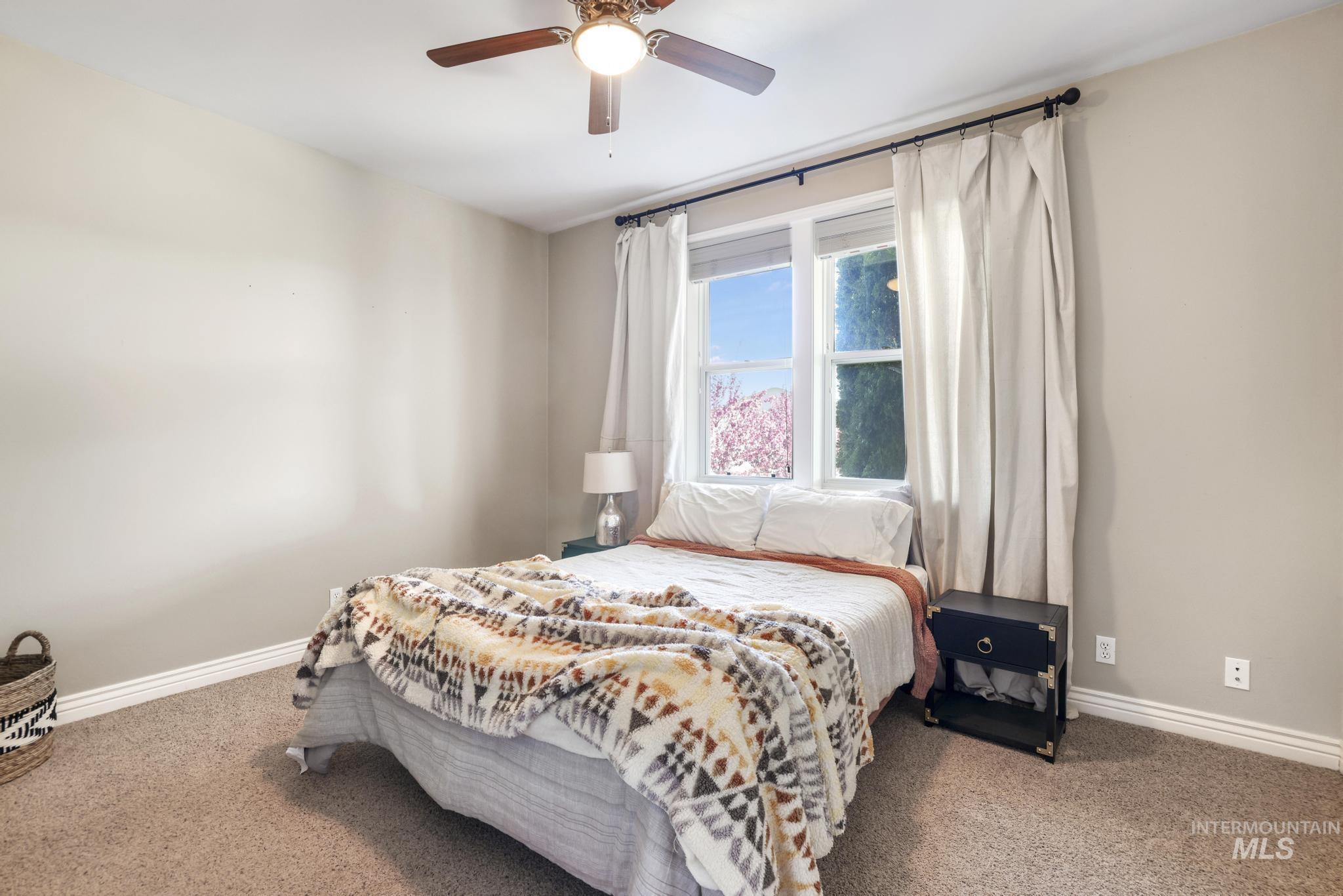 3618 E 3920 N Property Photo 15