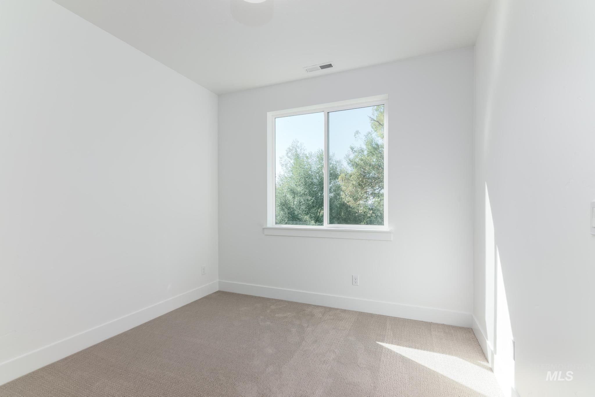 9031 W Tamworth Dr Property Photo 23