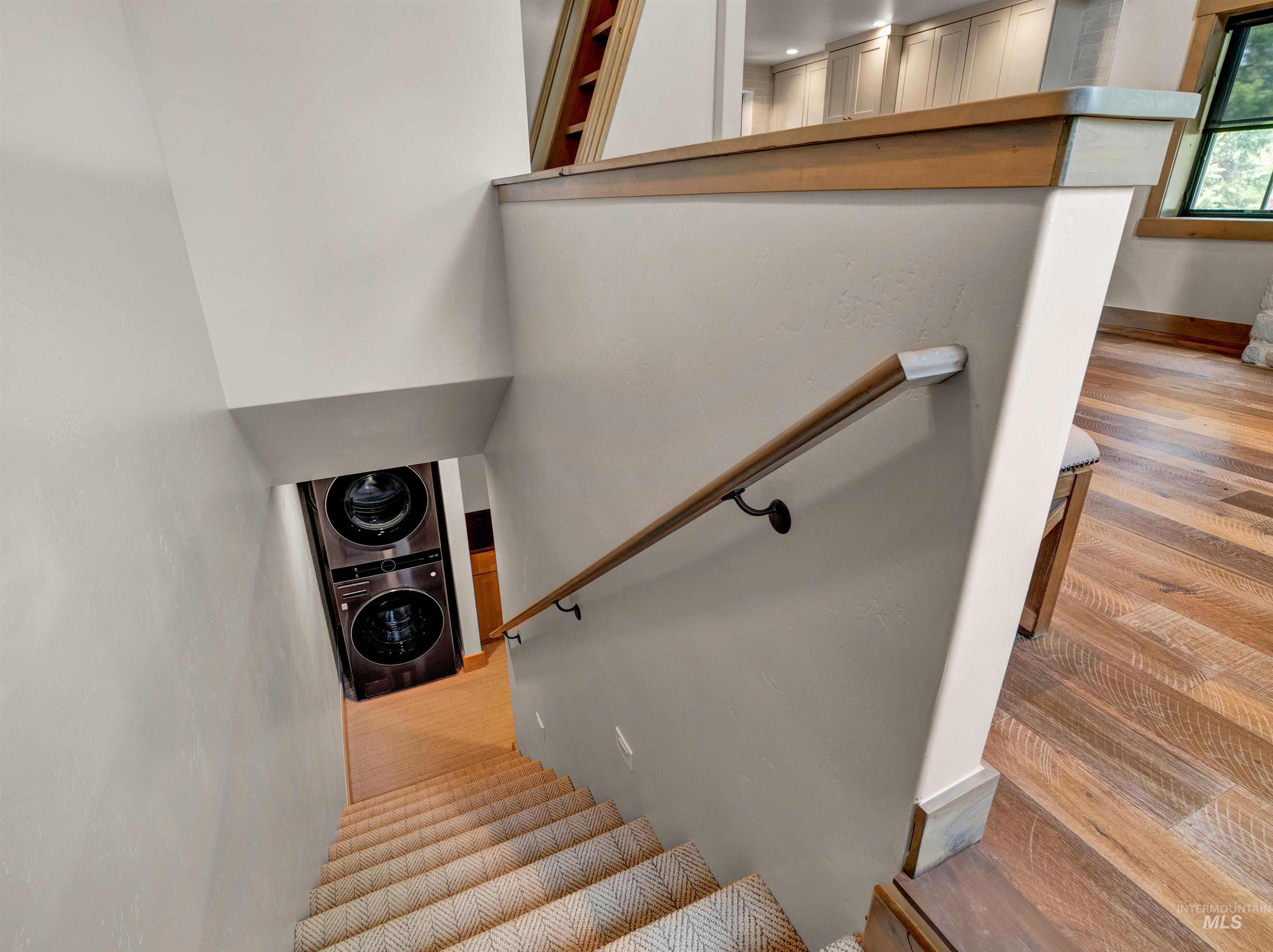 1241 Herrick St Property Photo 21