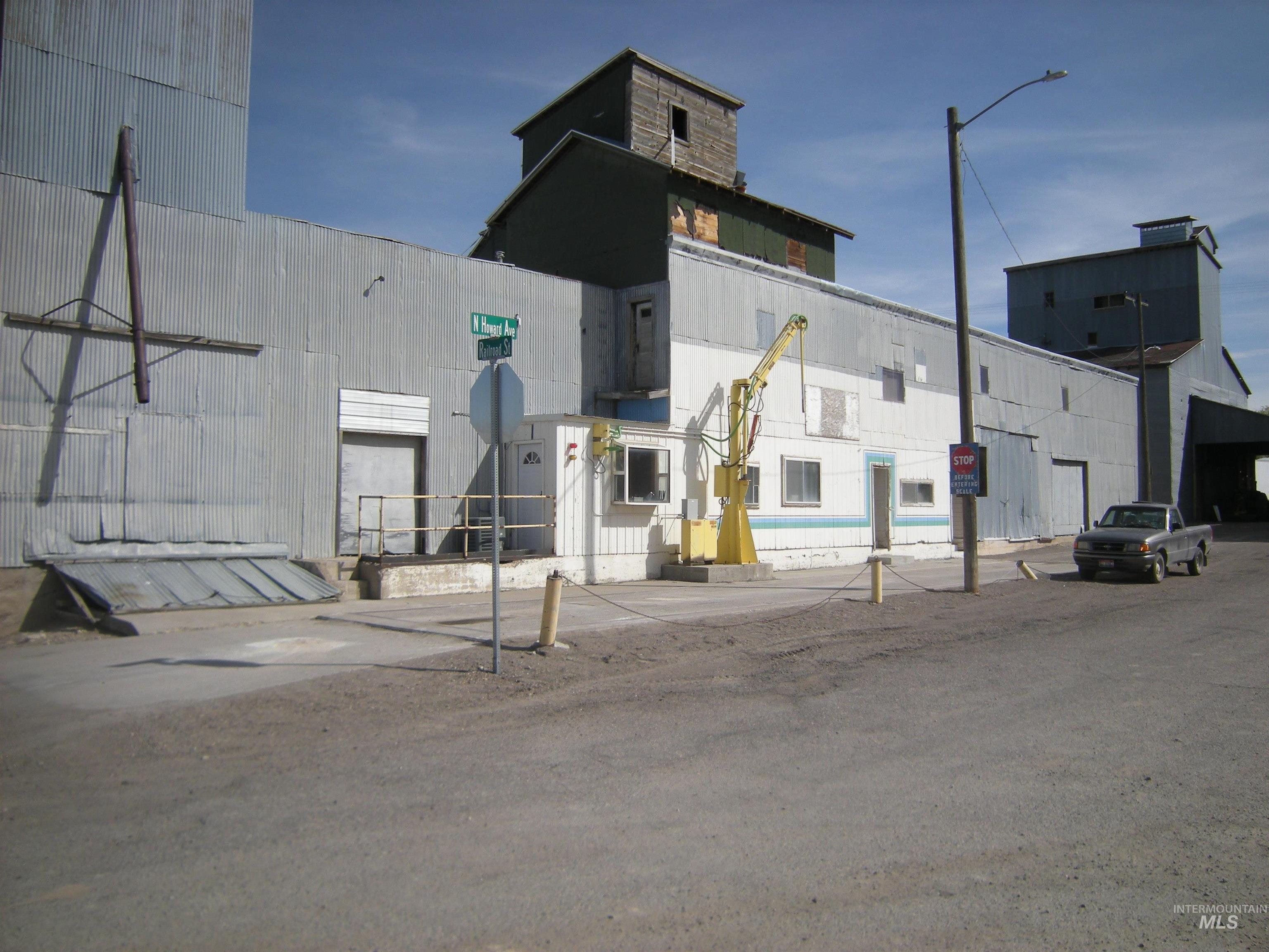 Appr 400 Railroad St. Lots 1-12, Blk 5 Property Photo 1