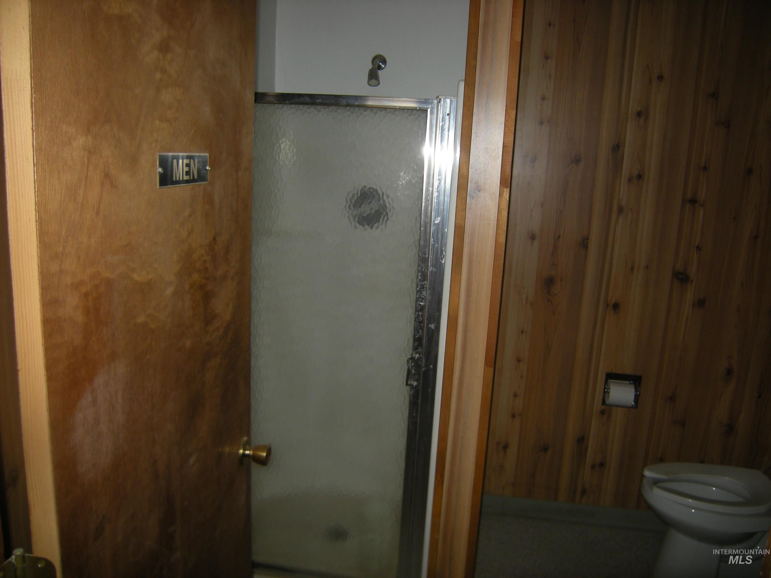 Appr 400 Railroad St. Lots 1-12, Blk 5 Property Photo 26