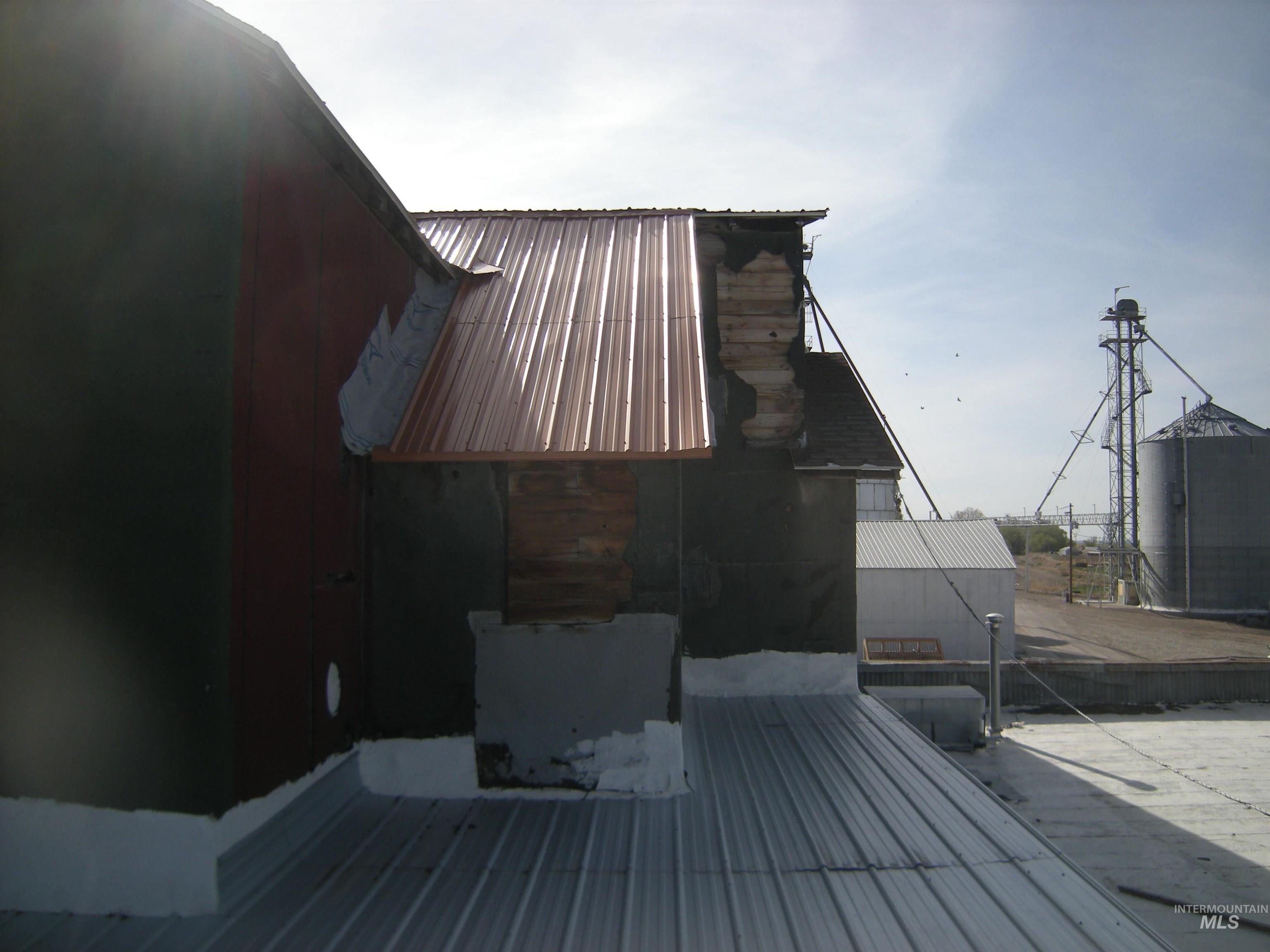 Appr. 400 Railroad St Property Photo 22