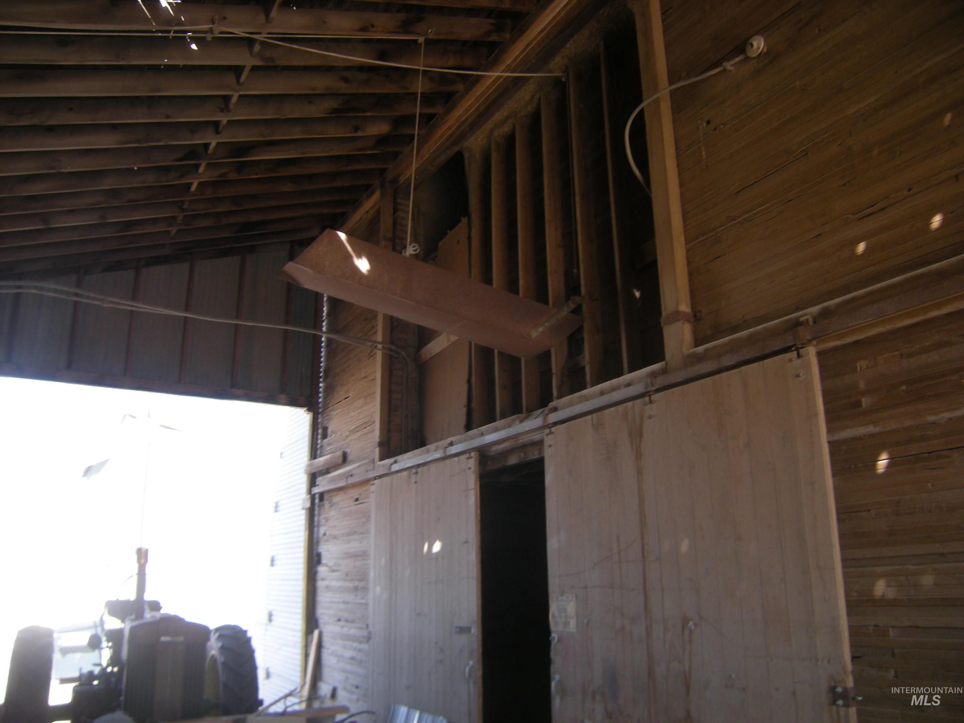 Appr. 401 Main St. Property Photo 5