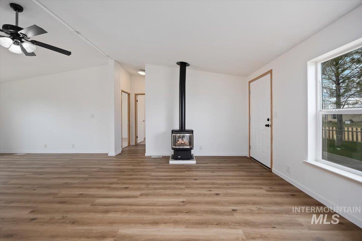 932 5th Property Photo 13