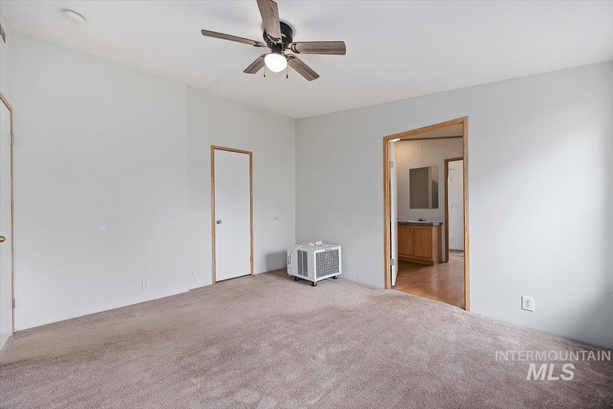 932 5th Property Photo 18