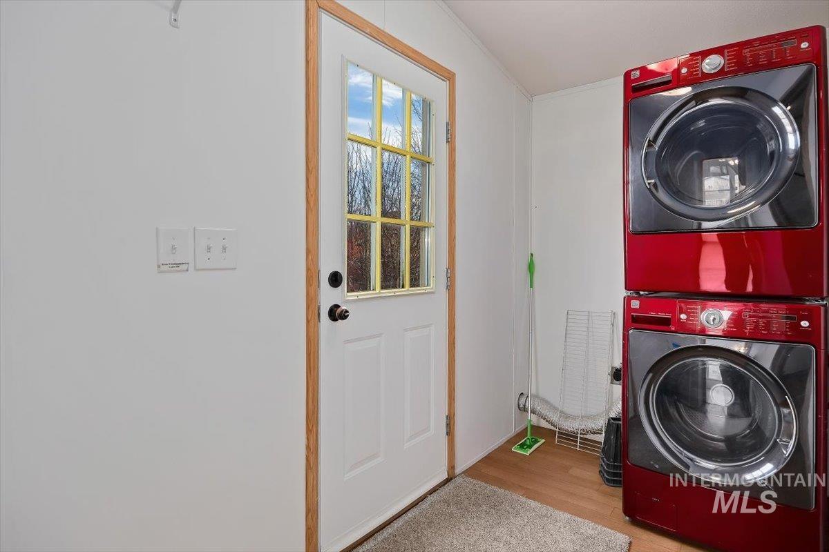 932 5th Property Photo 23