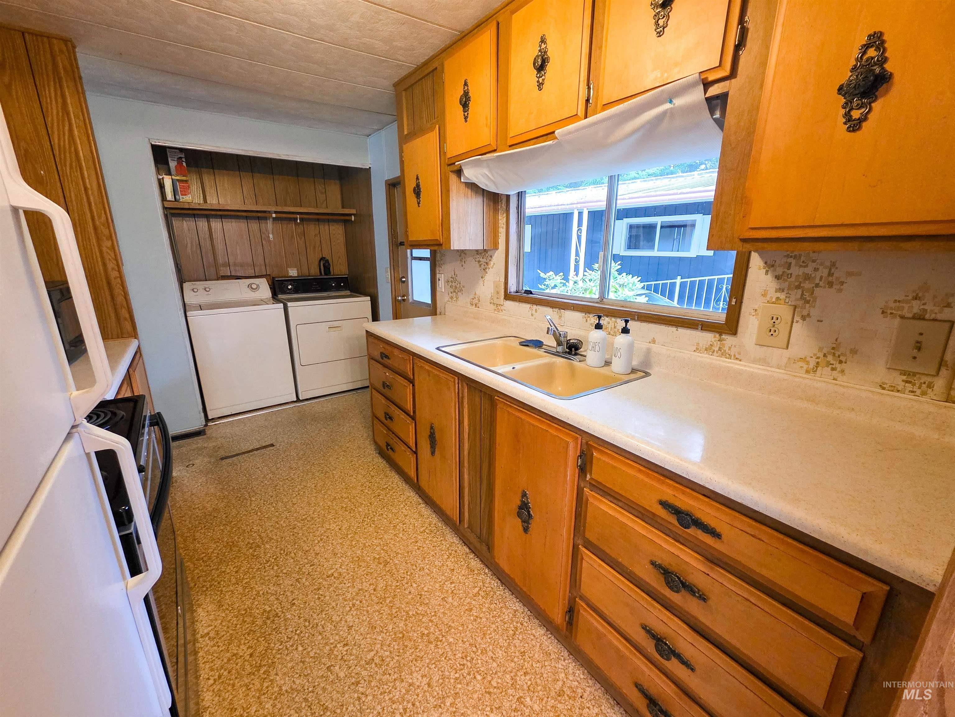 5220 176th St Sw Property Photo 7