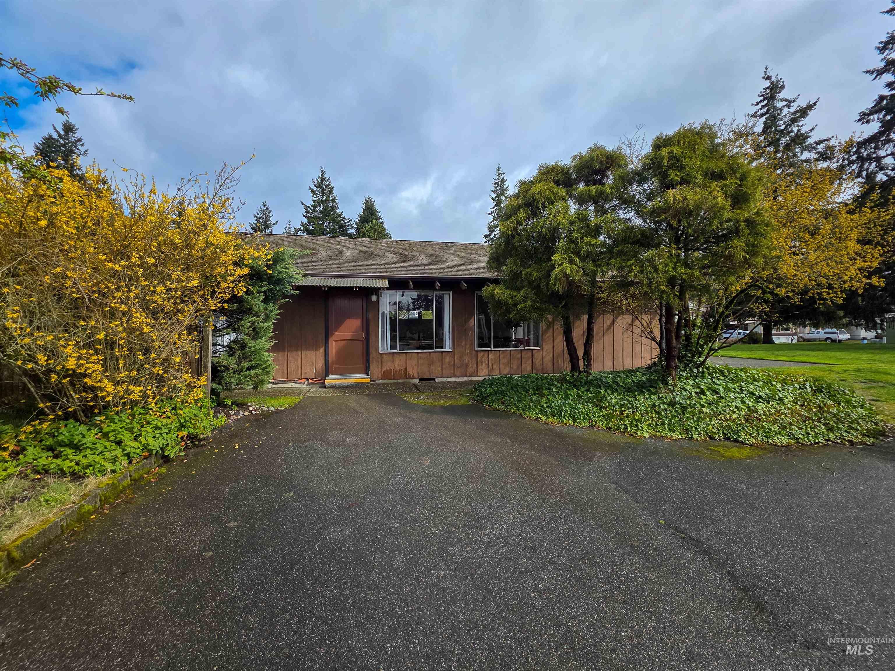 5220 176th St Sw Property Photo 35
