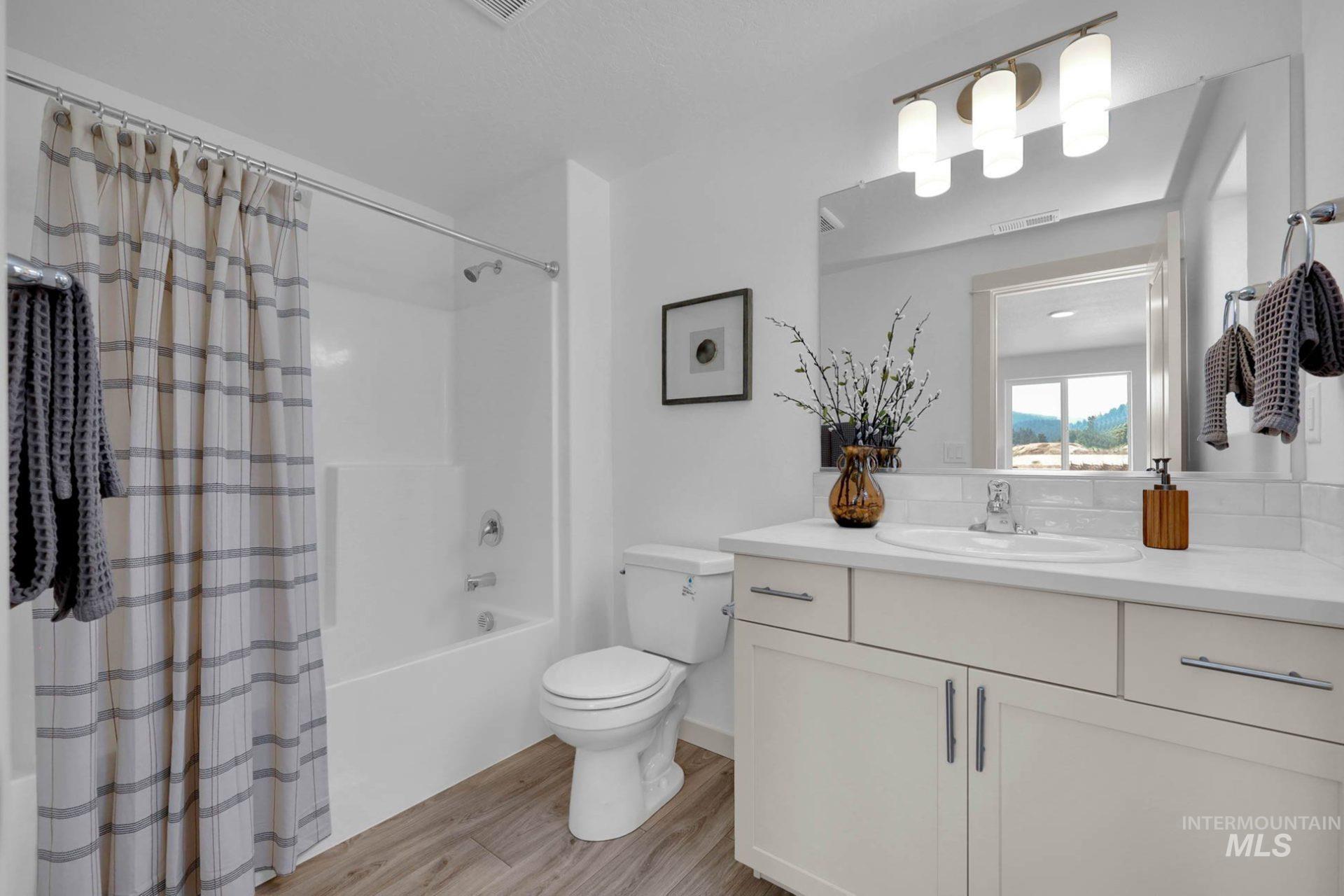 3572 E Fitz Roy St. Property Photo 22