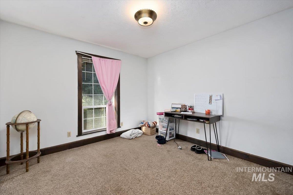 166 W 300 S Property Photo 20