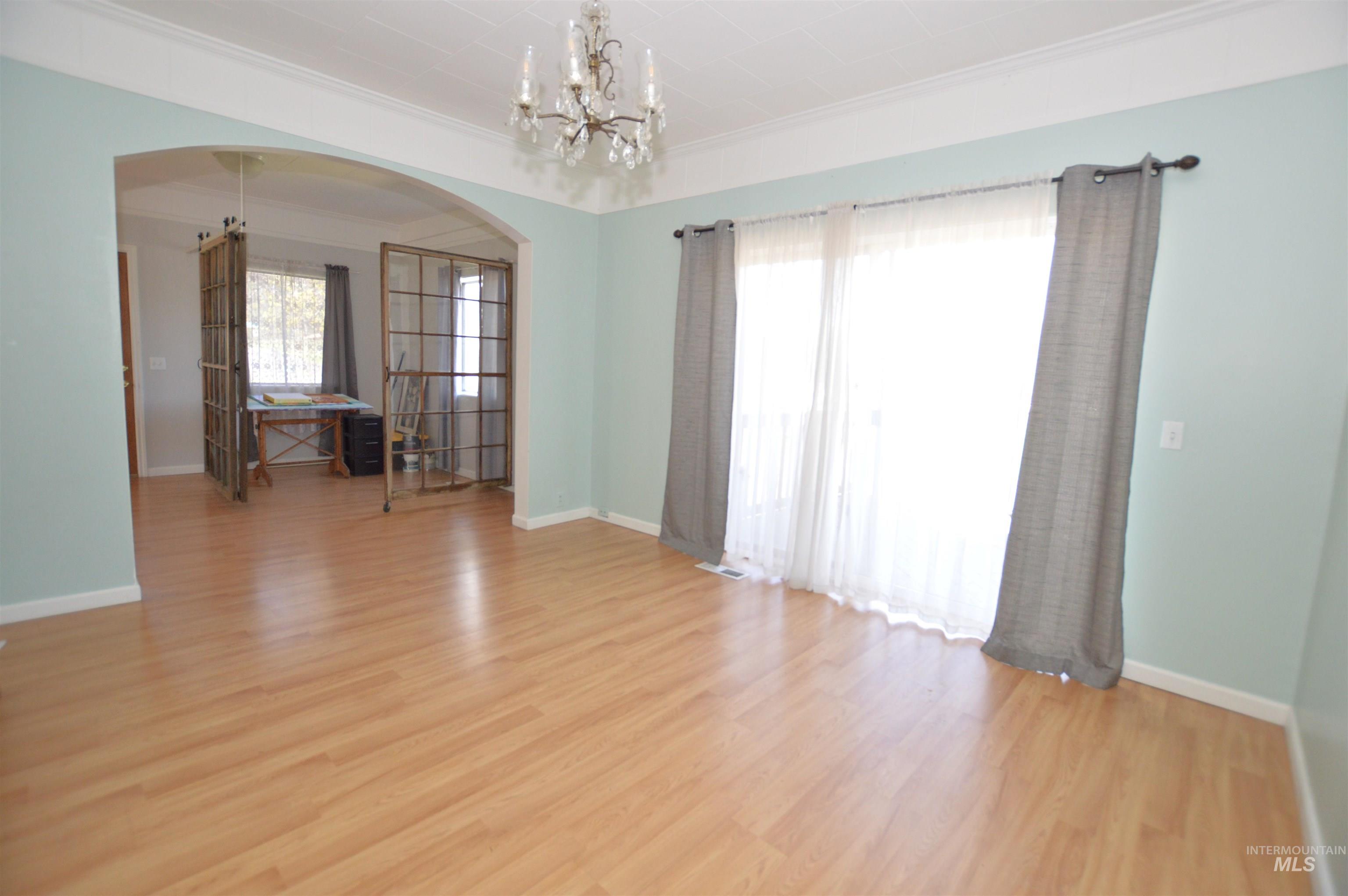 503 Maple Property Photo 8