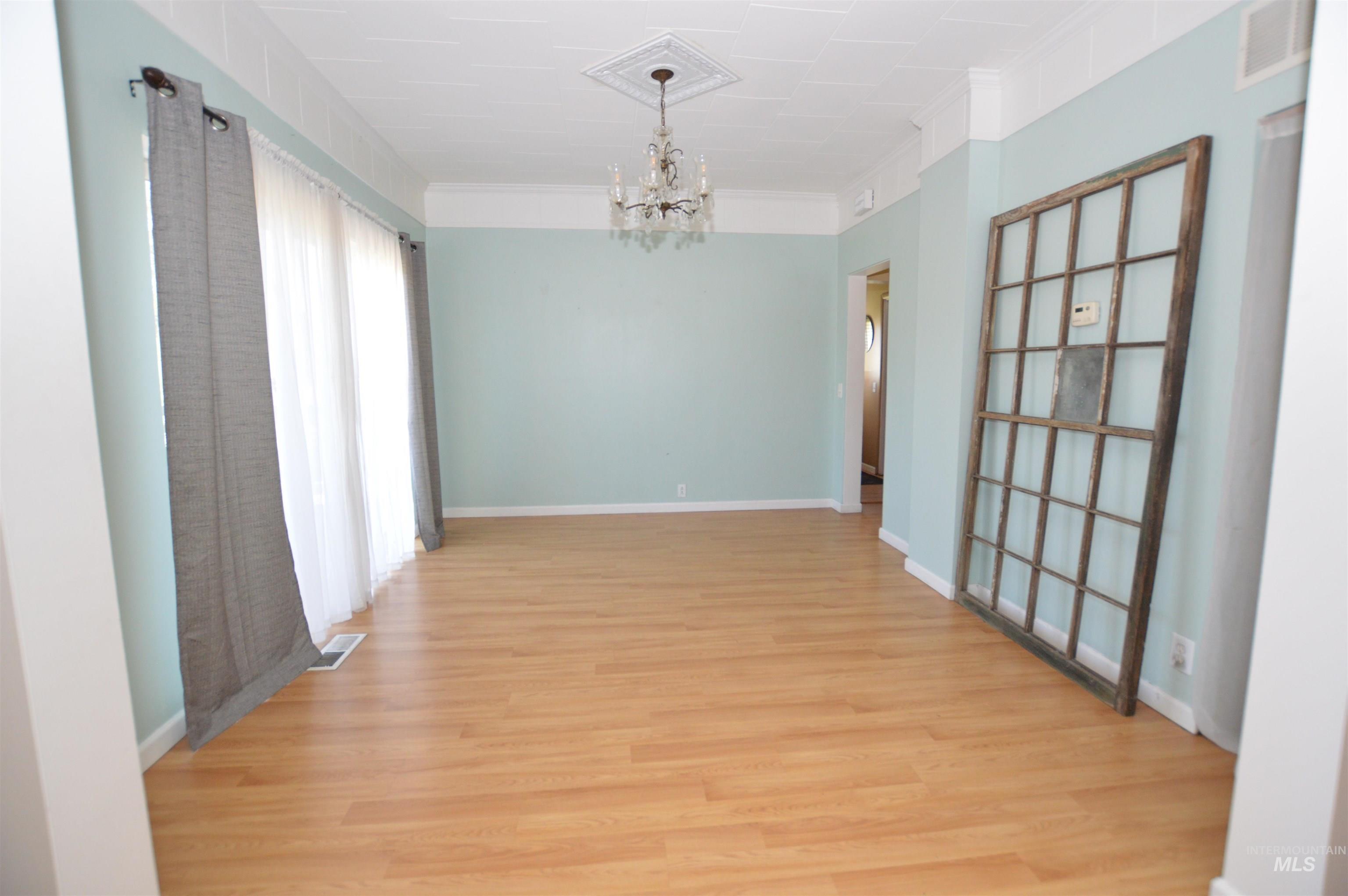 503 Maple Property Photo 11