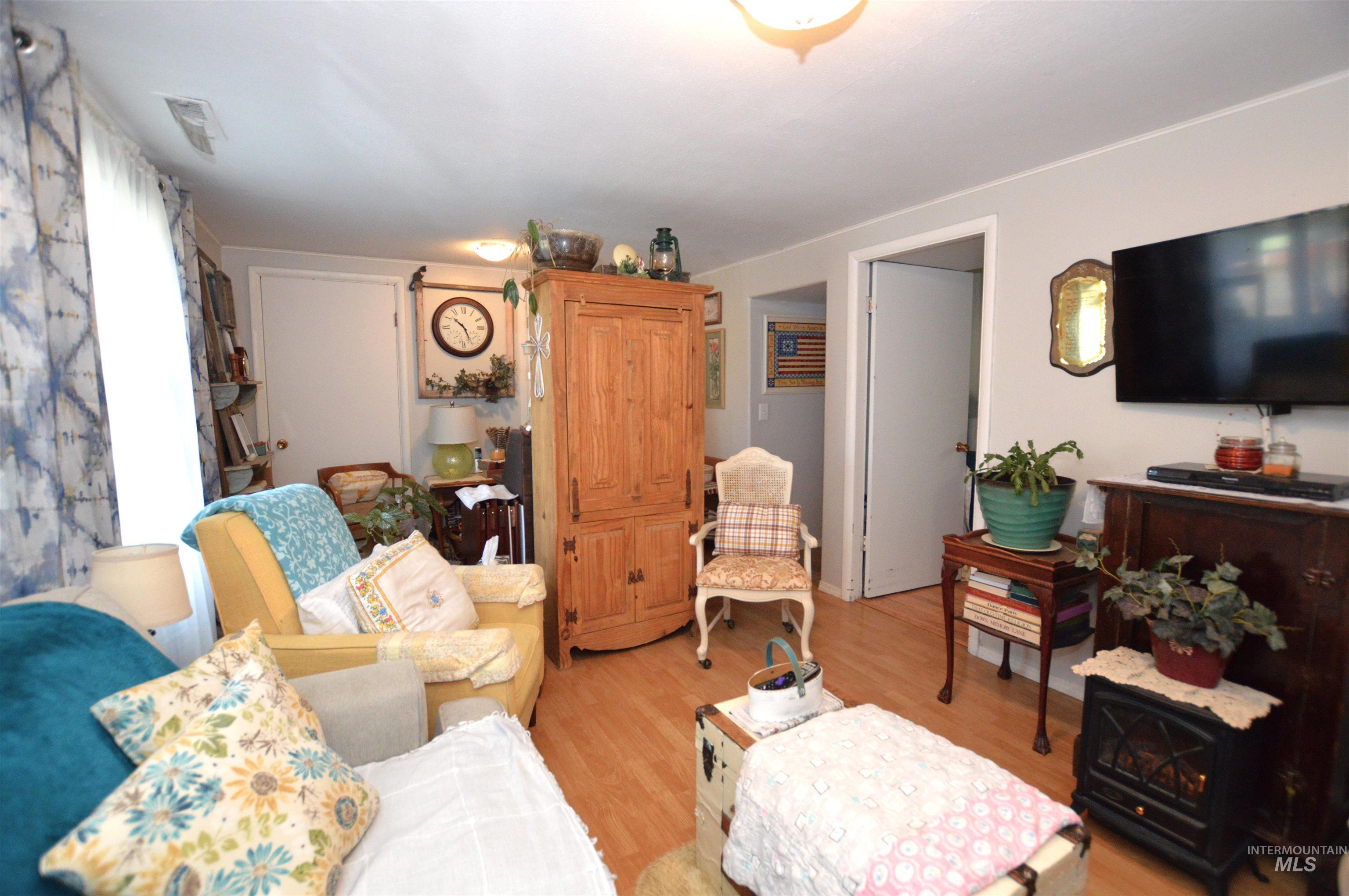 503 Maple Property Photo 25