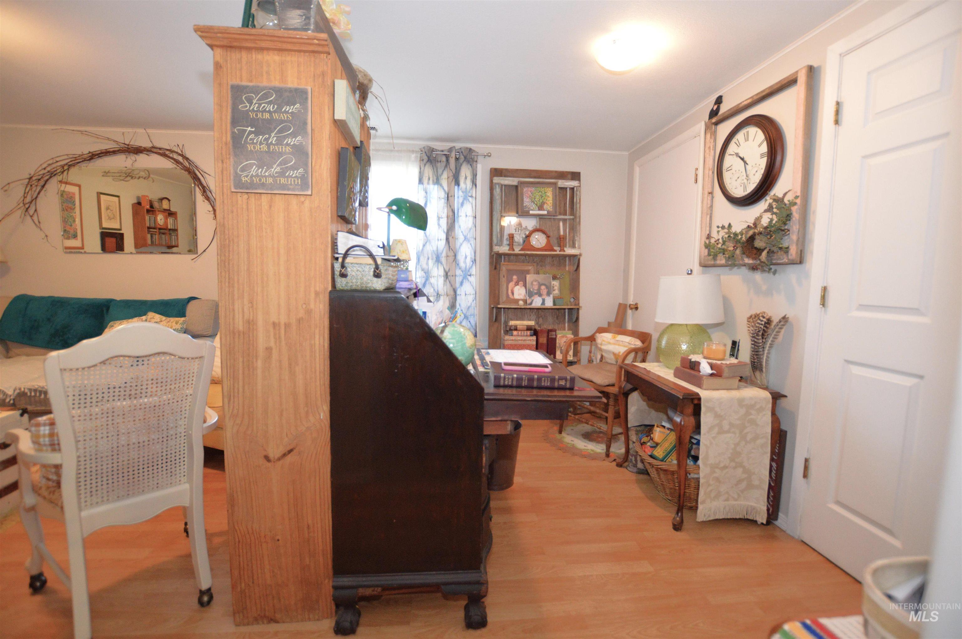 503 Maple Property Photo 26