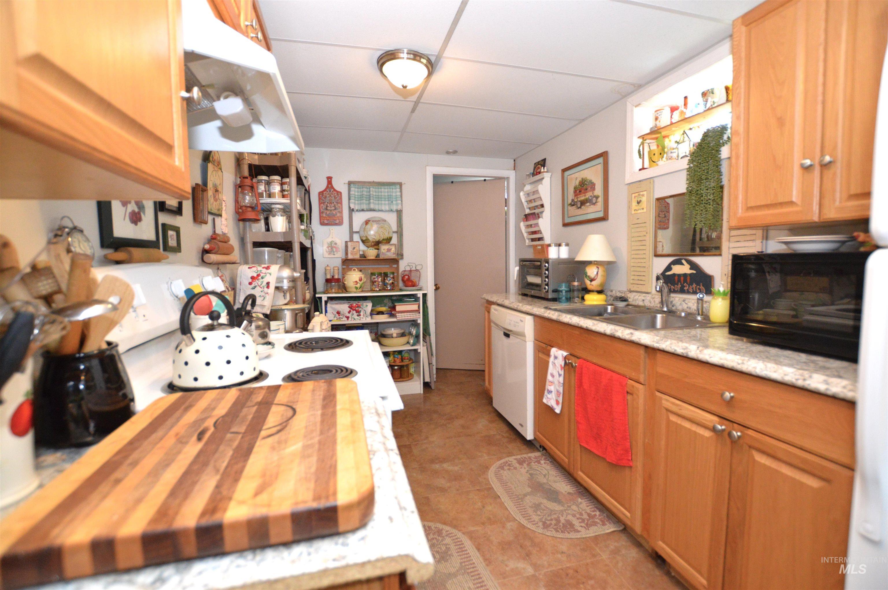 503 Maple Property Photo 27