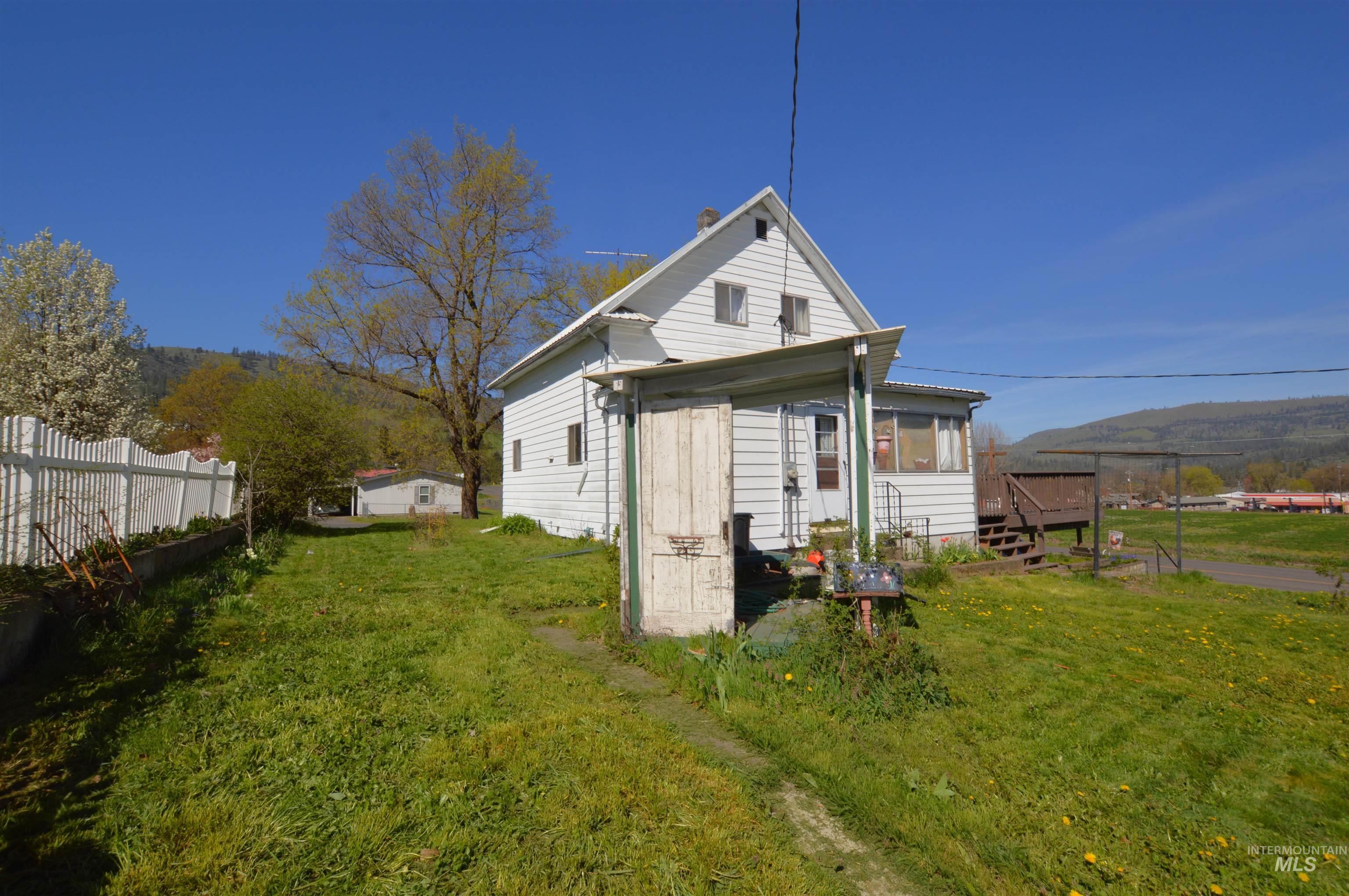 503 Maple Property Photo 32